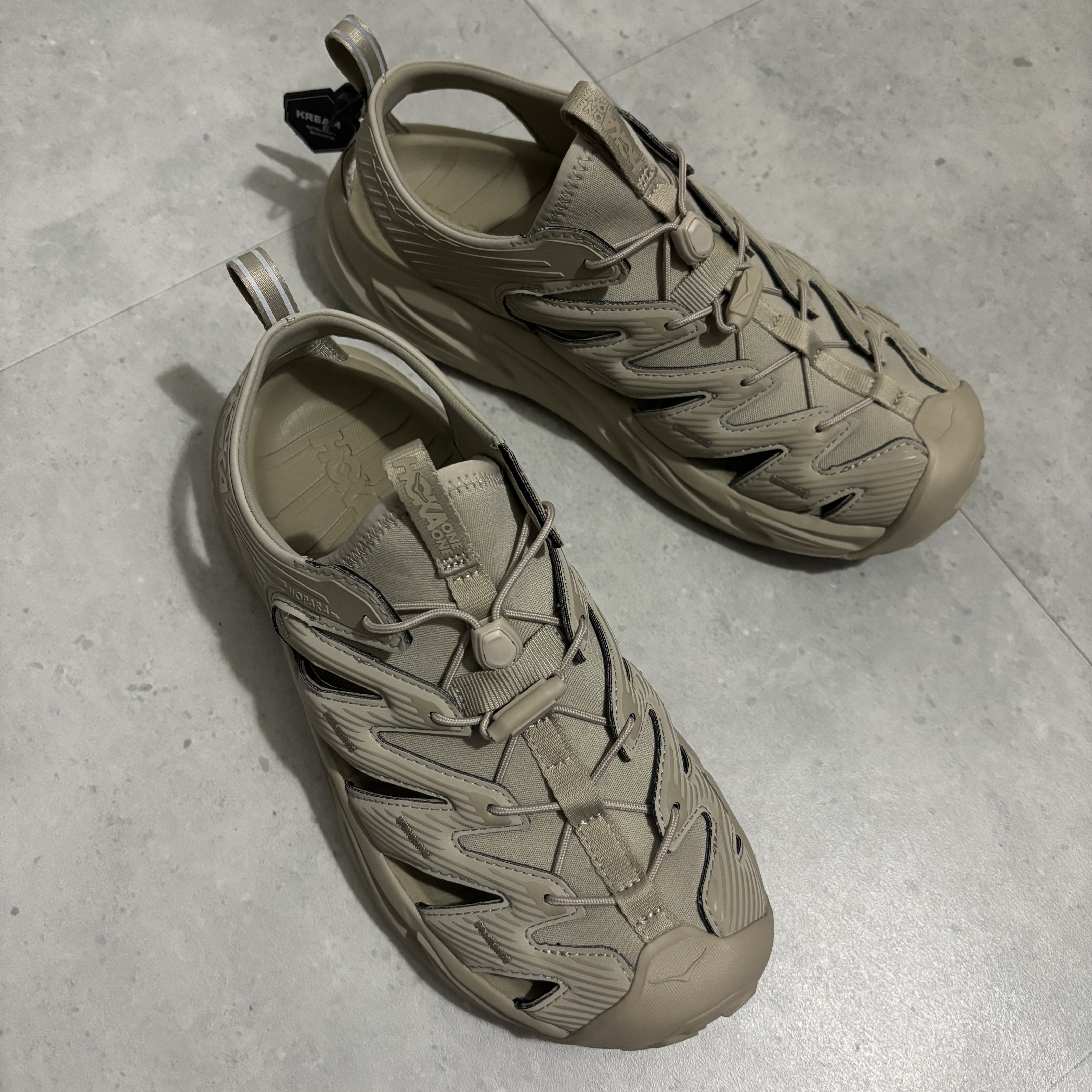 Hoka Hopara Oxford Tan 착용 스타일