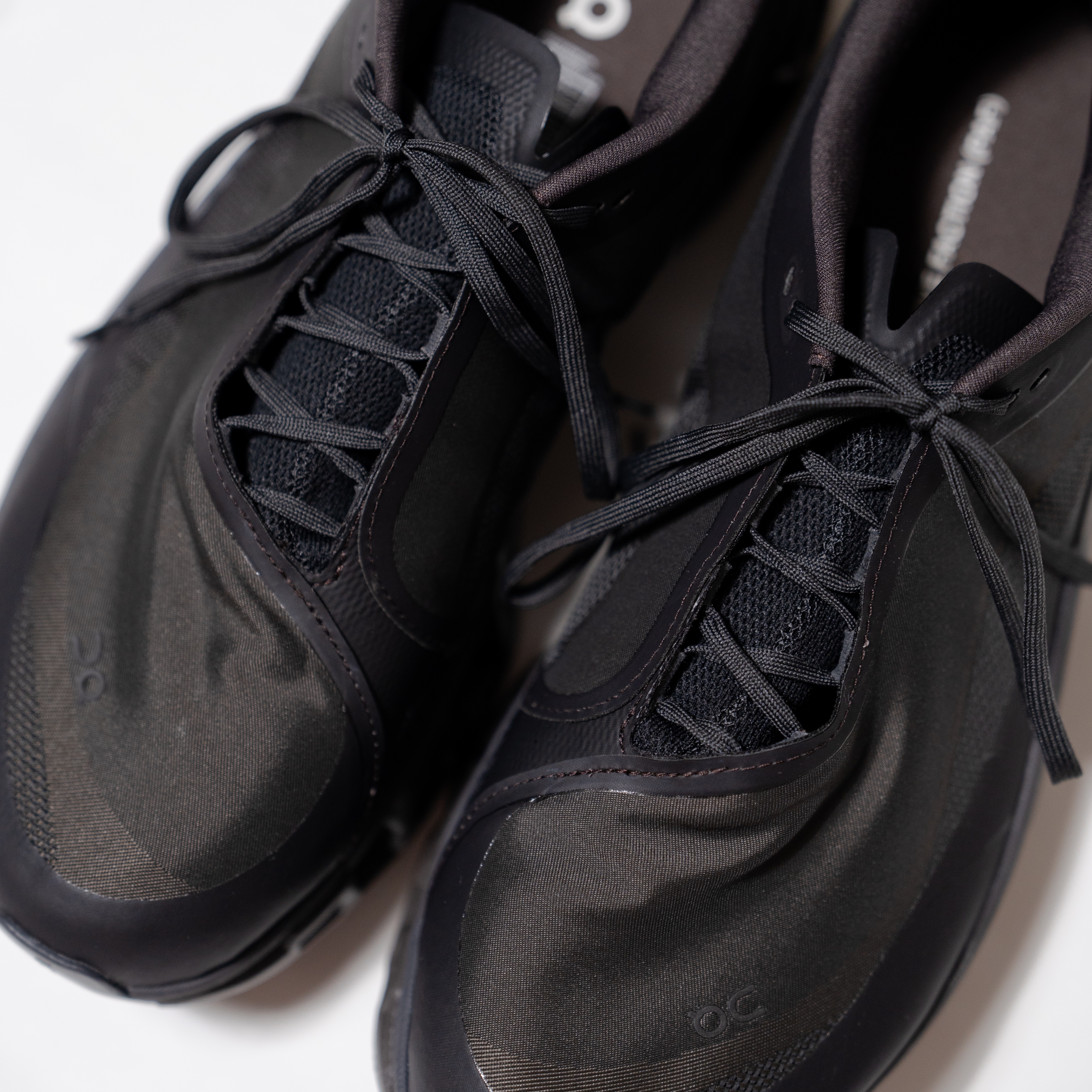 On Running x Post Archive Faction (Paf) Cloudmonster 2 Thorn Brown, On Running x Post Archive Faction (Paf) Cloudmonster 2 Black Magnet 착용 스타일 - 1