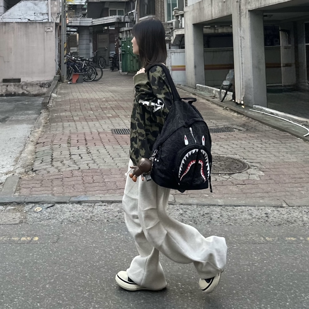 (W) BAPE ABC Camo L/S T-Shirt Green, Old Order x Disney Big Head Canvas Mickey 착용 스타일 - 7