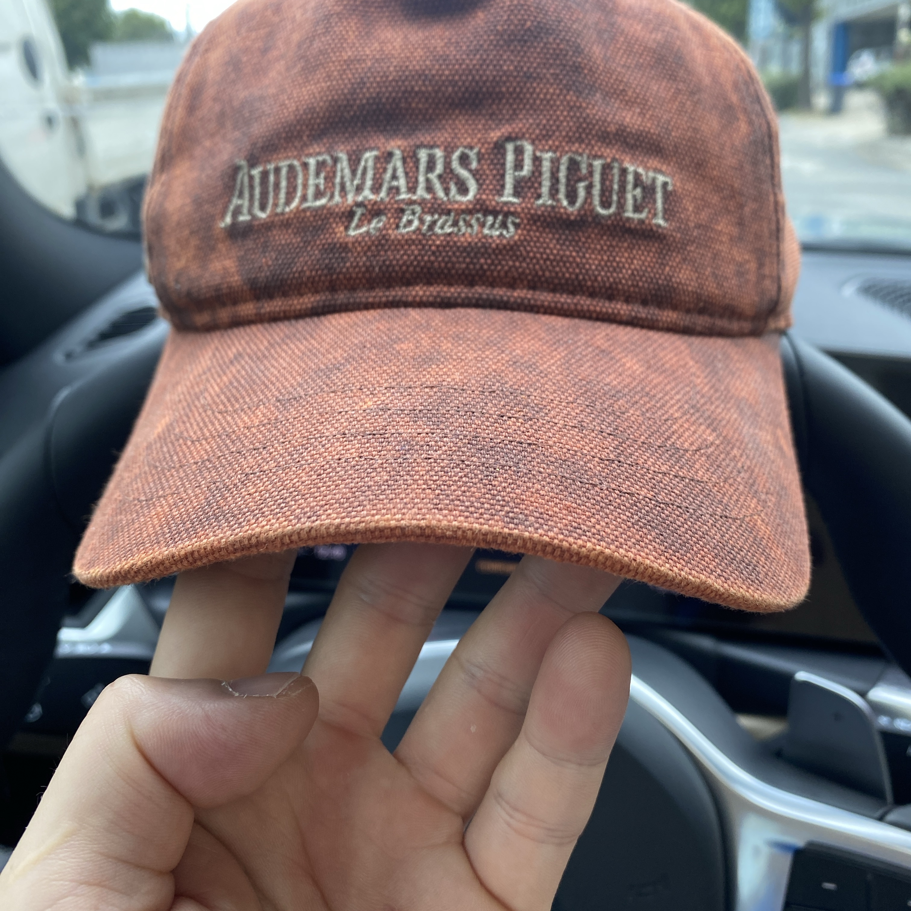 Travis Scott Cactus Jack x Audemars Piguet Hat I Brown 착용 스타일