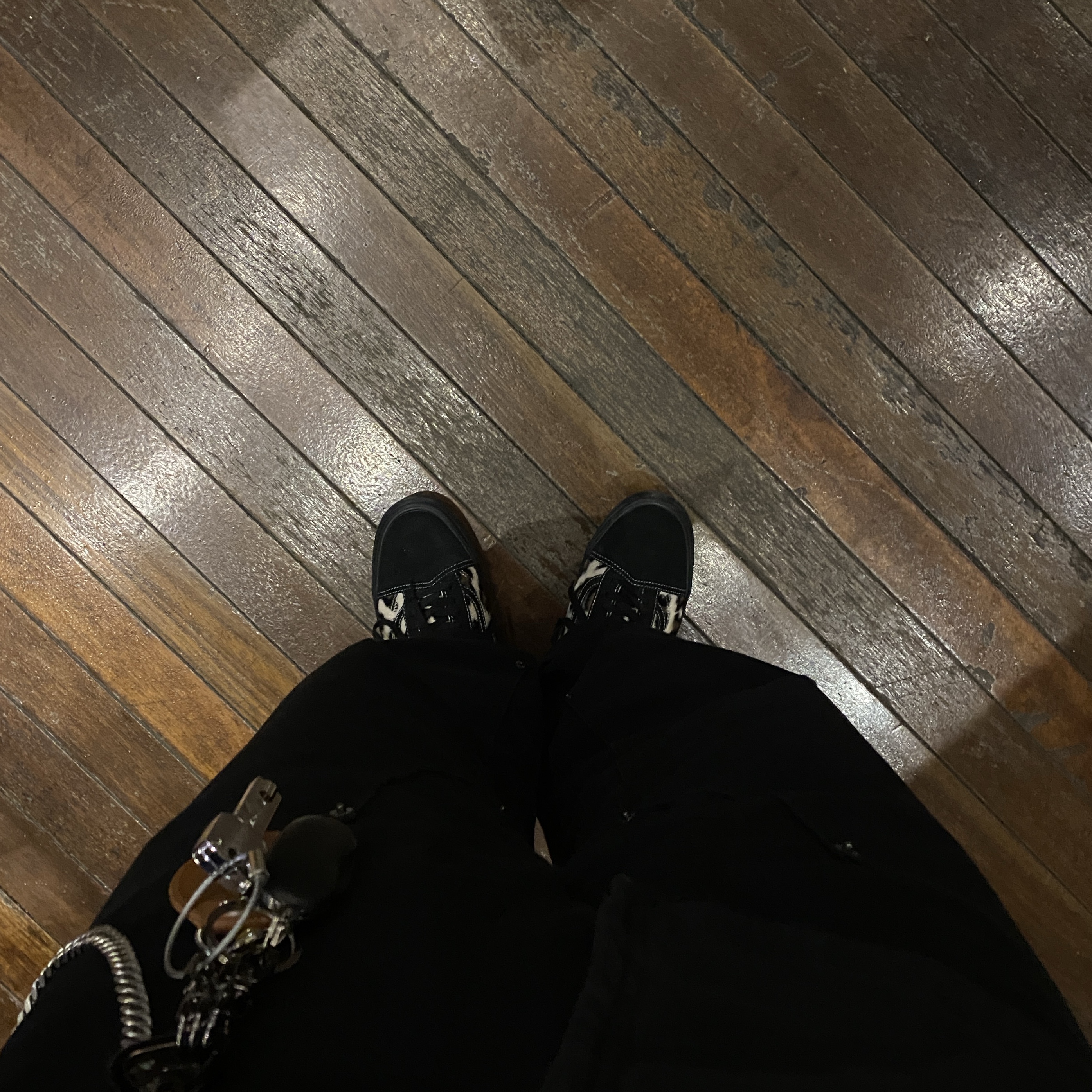 Vans x Supreme Leopard Old Skool Black 착용 스타일