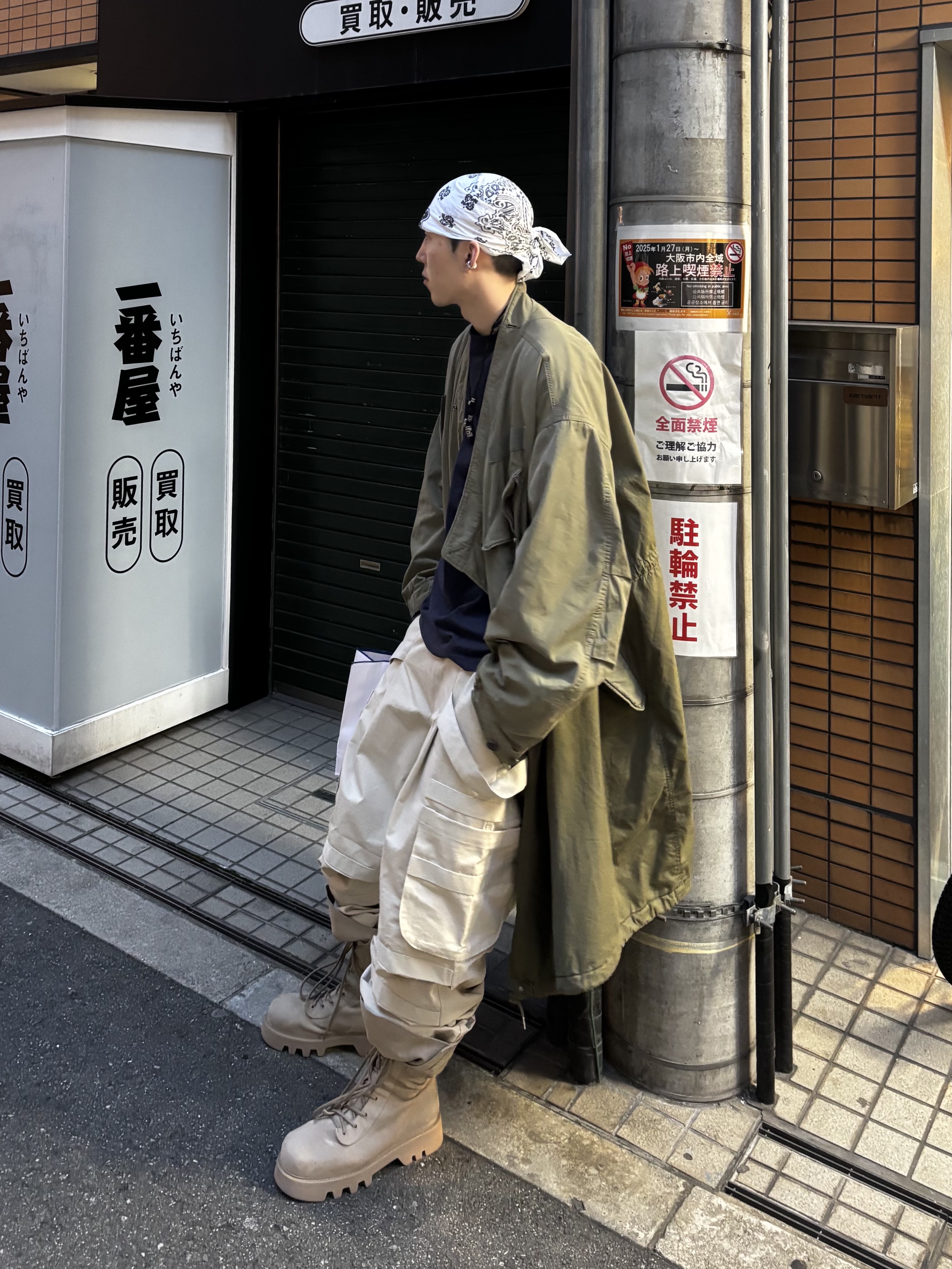 Wapworks Hard Knocks Cargo Pants Dune 착용 스타일 - 1