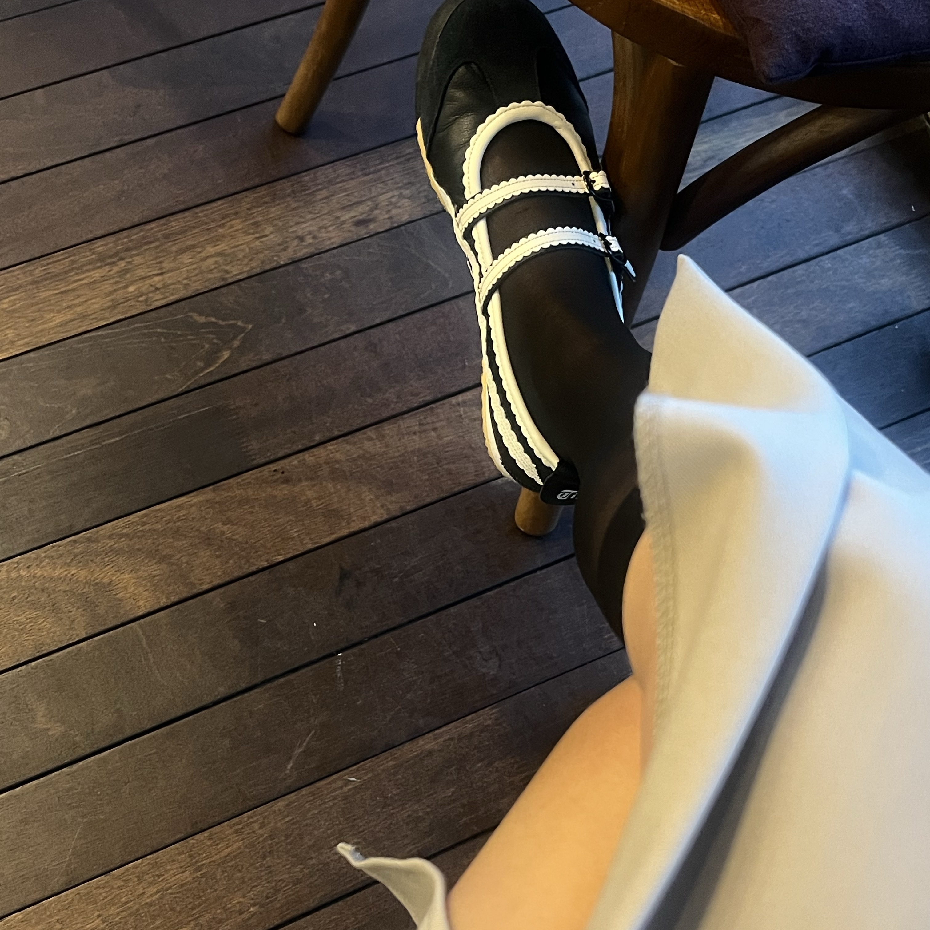 (W) Onitsuka Tiger Mexico 66 TGRS Black Cream 착용 스타일