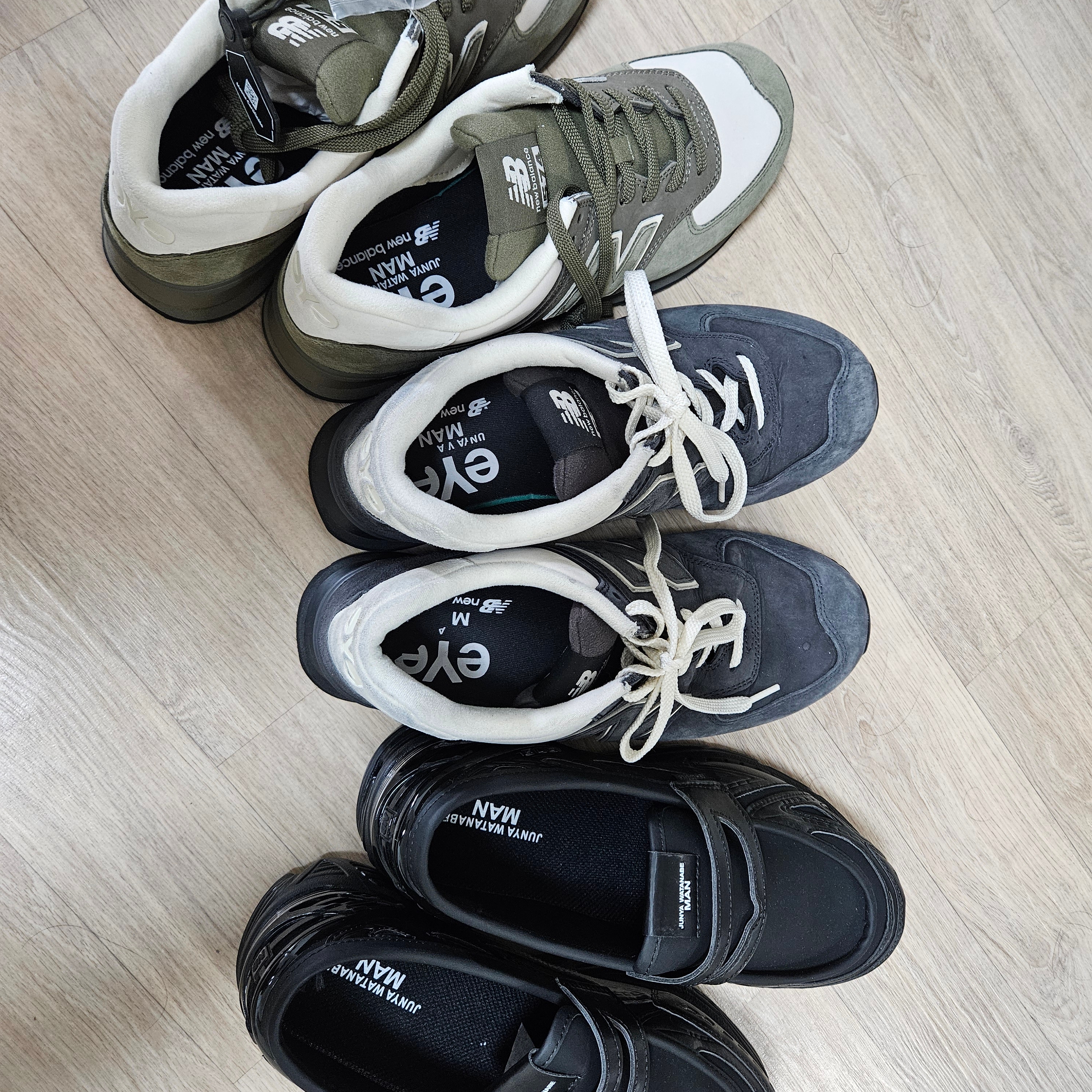 New Balance x Comme des Garcons Junya Watanabe Man 574 Suede Khaki Off White, New Balance x Comme des Garcons Junya Watanabe Man 574 Suede Grey Off White 착용 스타일 - 2