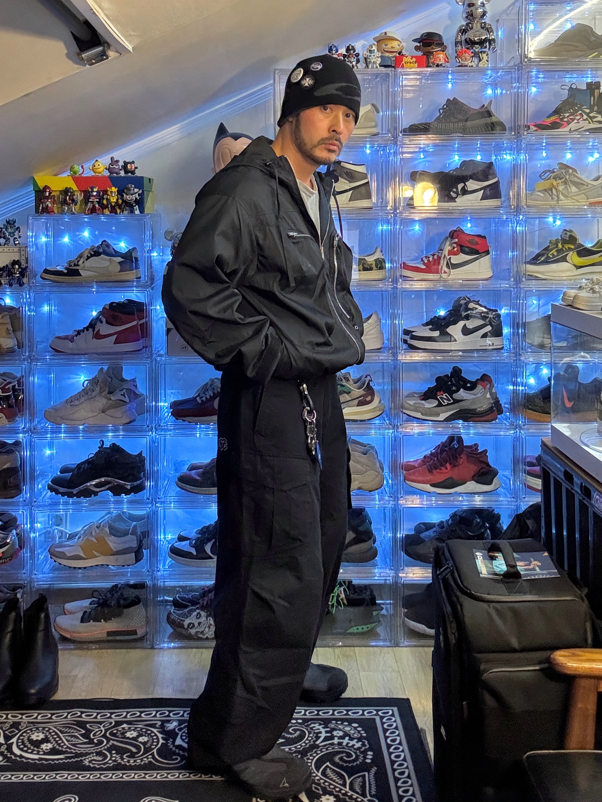 Flavorism VTG Washed Cargo Pants Black, Adidas Yeezy Boost 350 V2 Yecheil - Non-Reflective 착용 스타일 - 2