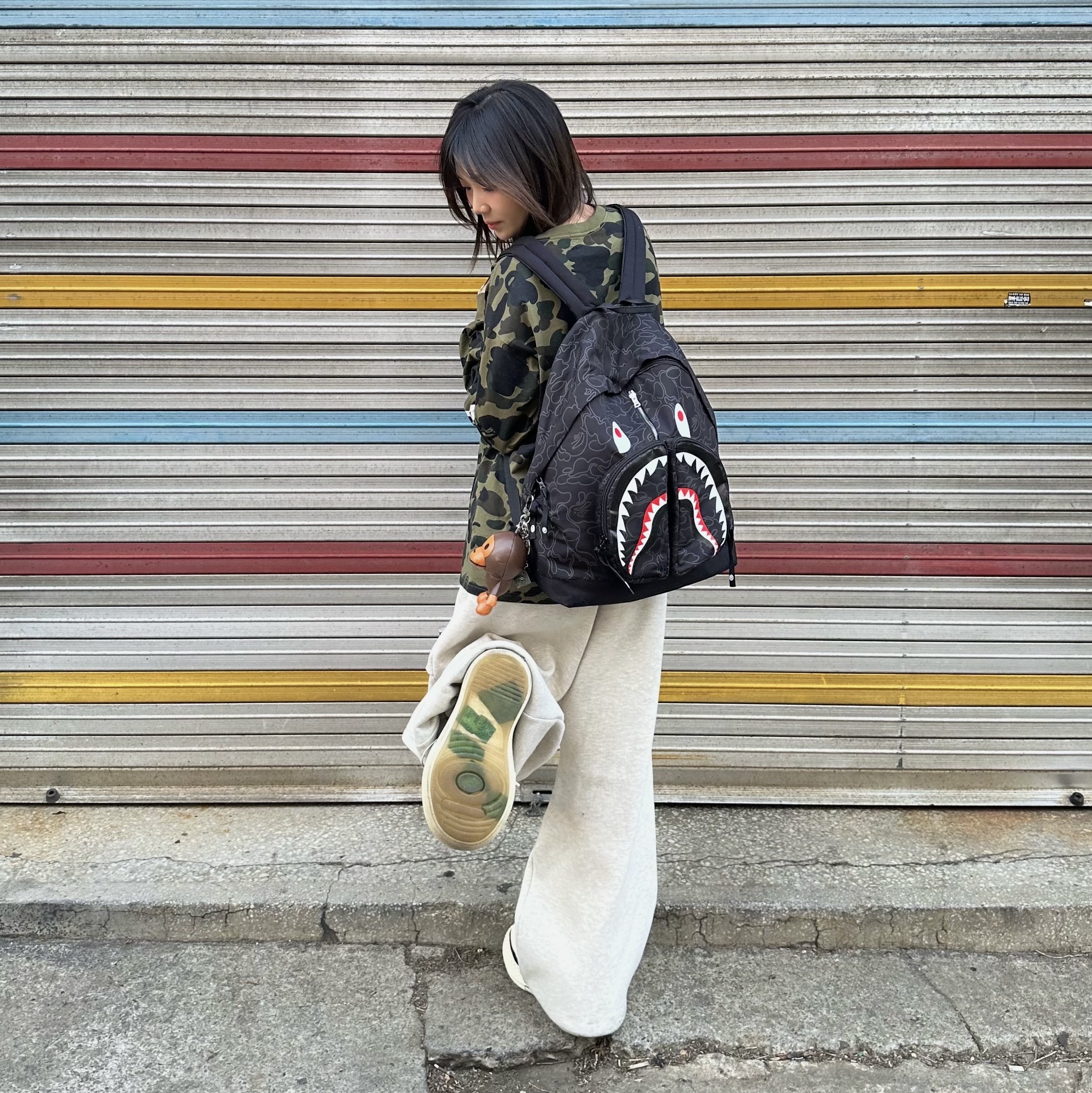 (W) BAPE ABC Camo L/S T-Shirt Green, Old Order x Disney Big Head Canvas Mickey 착용 스타일 - 2