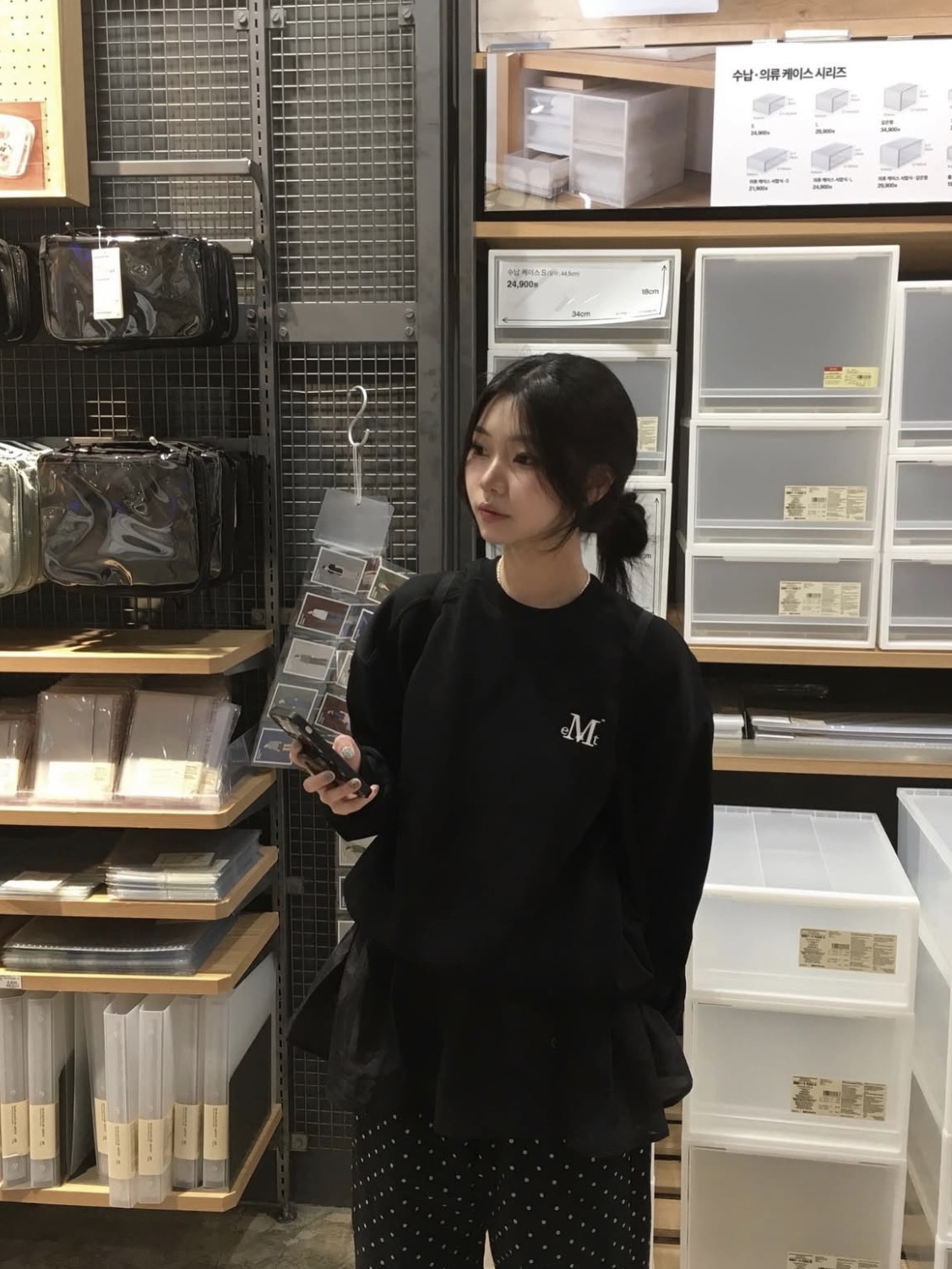 MUCENT Signature Basic Logo Mtm Black 착용 스타일 - 2