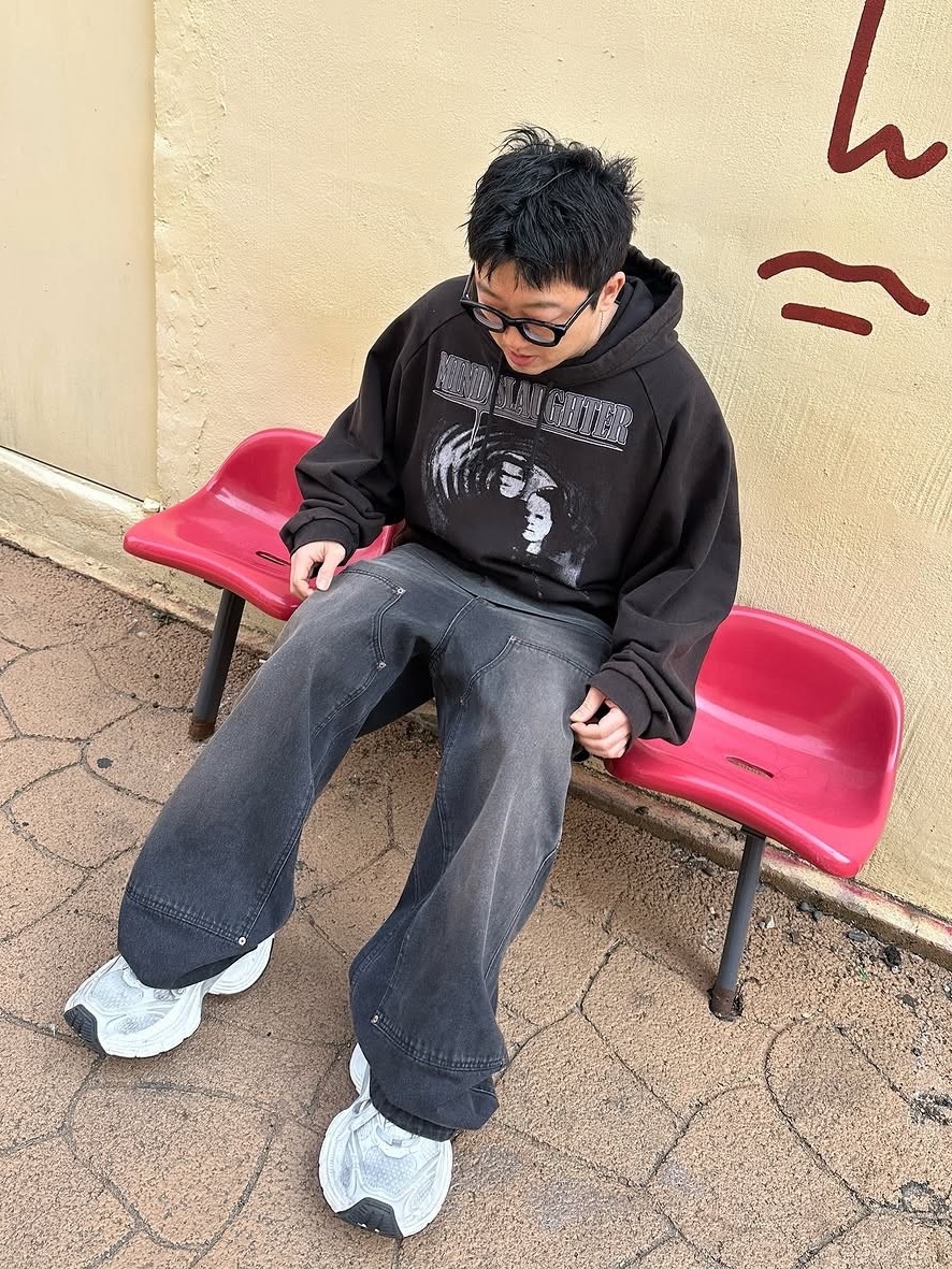 Project G/R Mind Slaughter Vintage Washeed Hoodie Black 착용 스타일 - 1