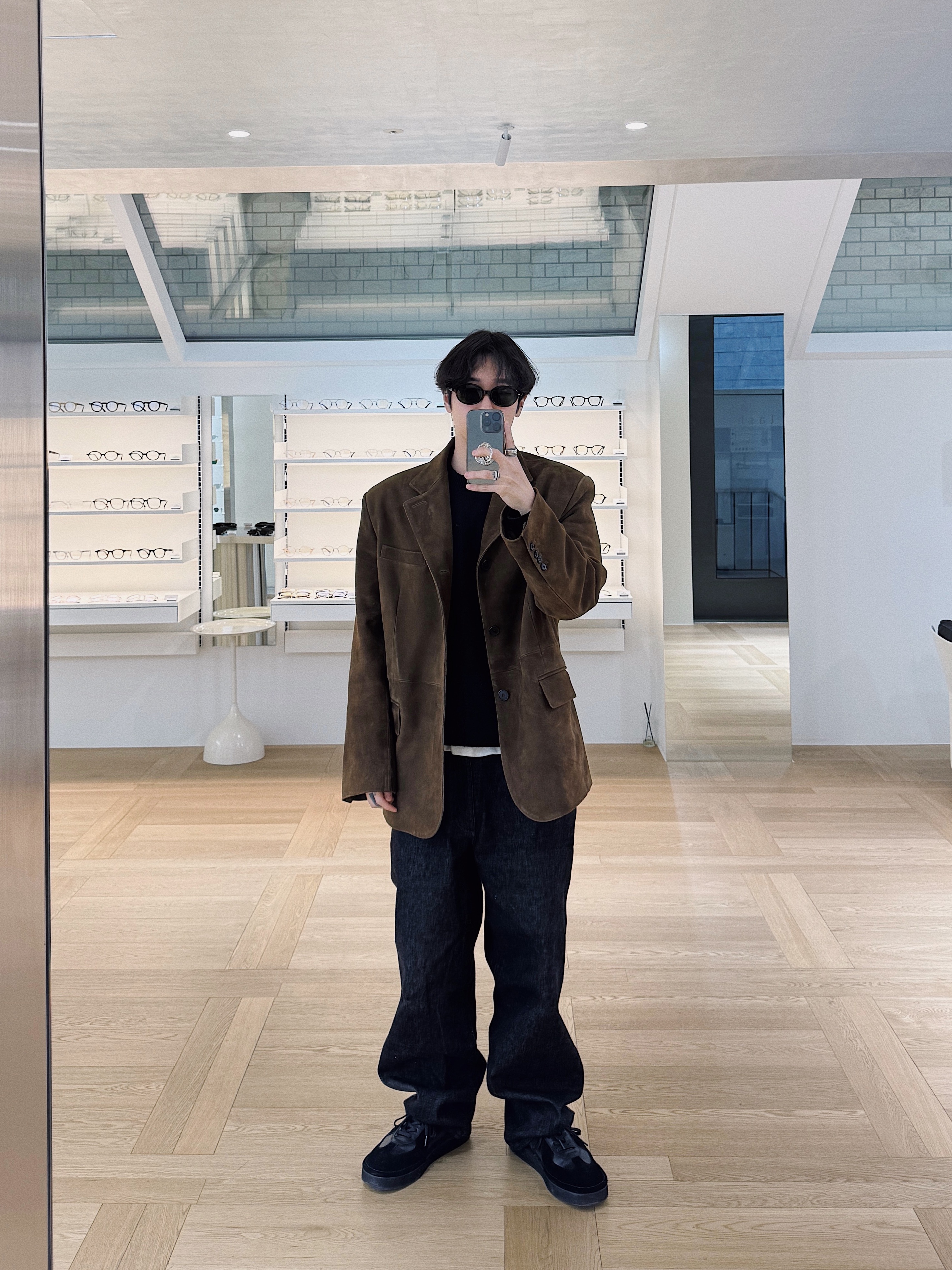 STU Goat Suede Blazer Brown 착용 스타일 - 1