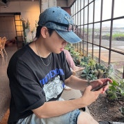 KREAM 프로필 이미지