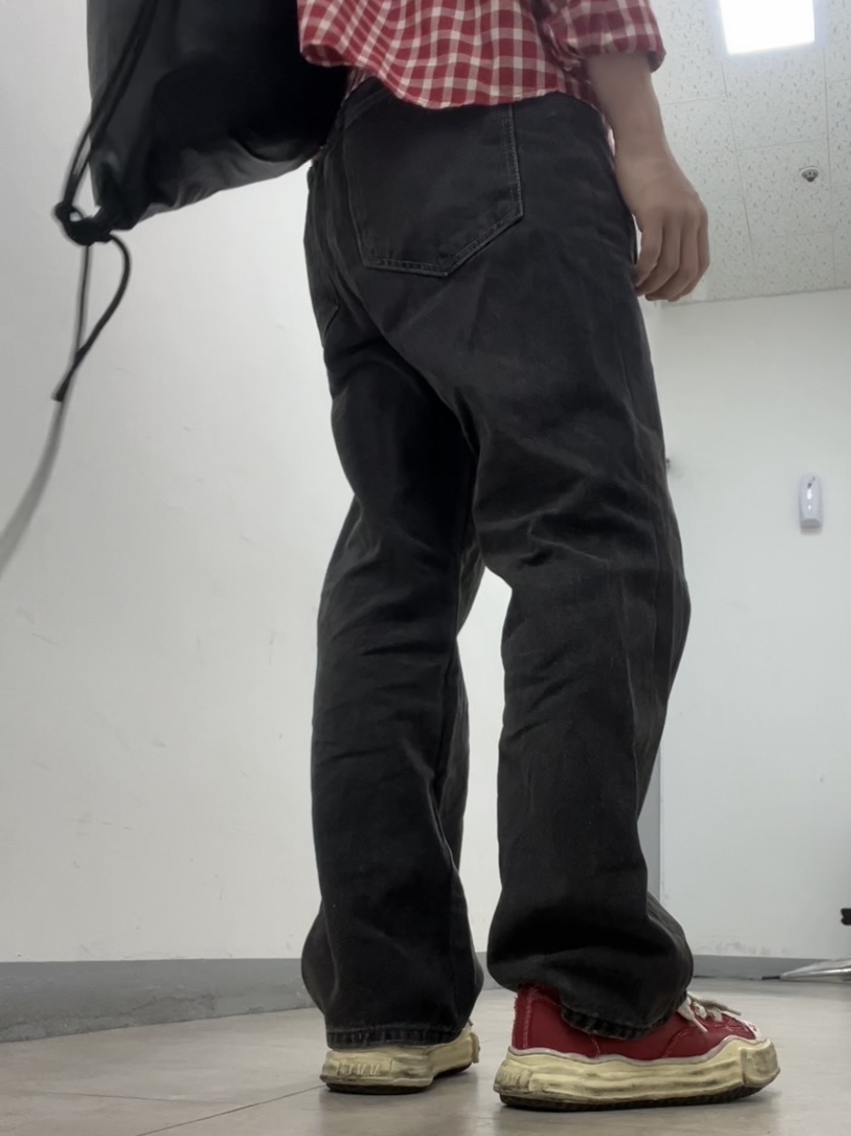 Maison Mihara Yasuhiro Peterson VL OG Sole Canvas Low-top Sneakers Red 착용 스타일 - 5