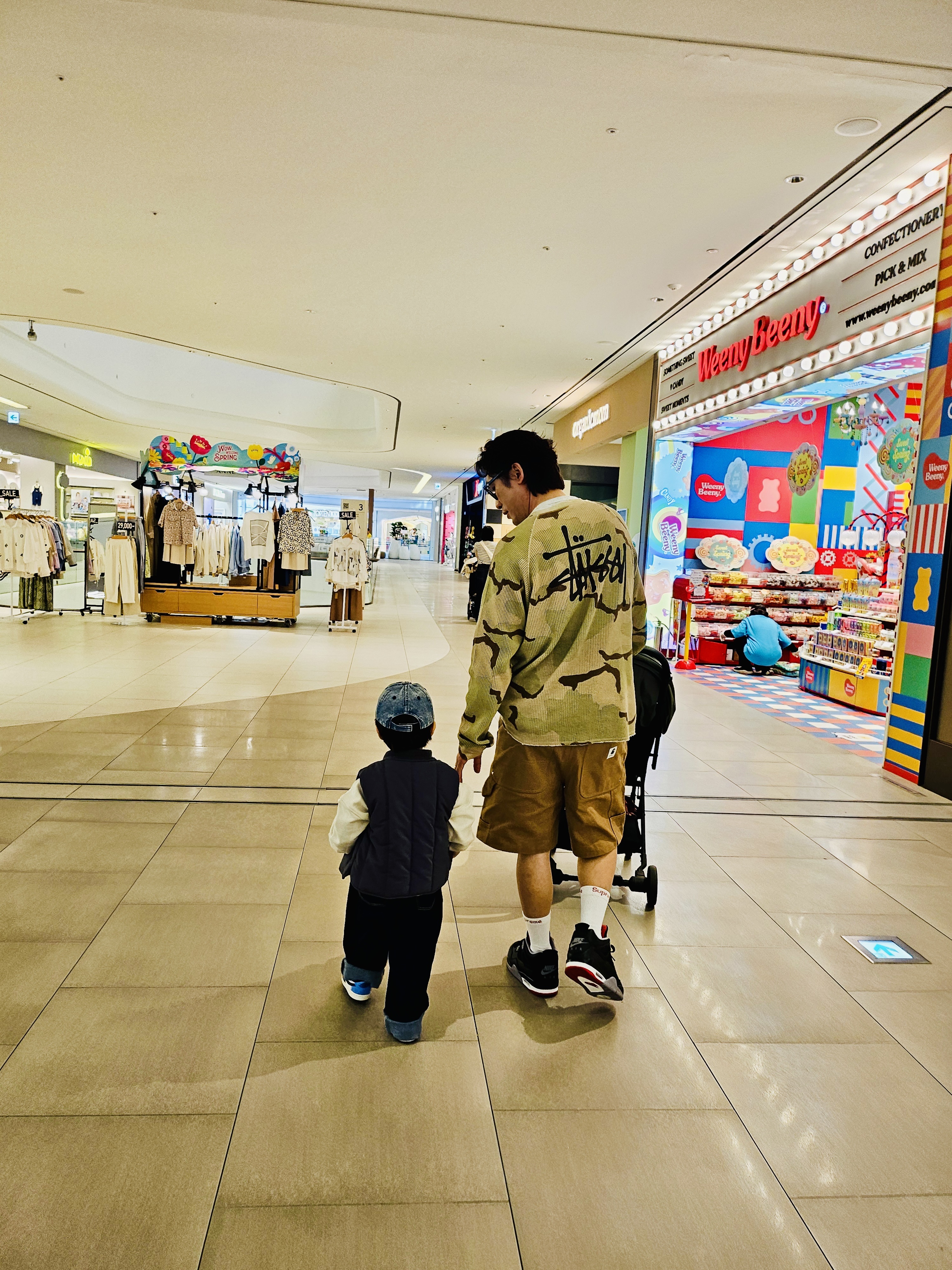 Stussy Raglan Thermal LS Crew Sand Camo, Jordan 4 Retro Bred Reimagined 착용 스타일 - 2