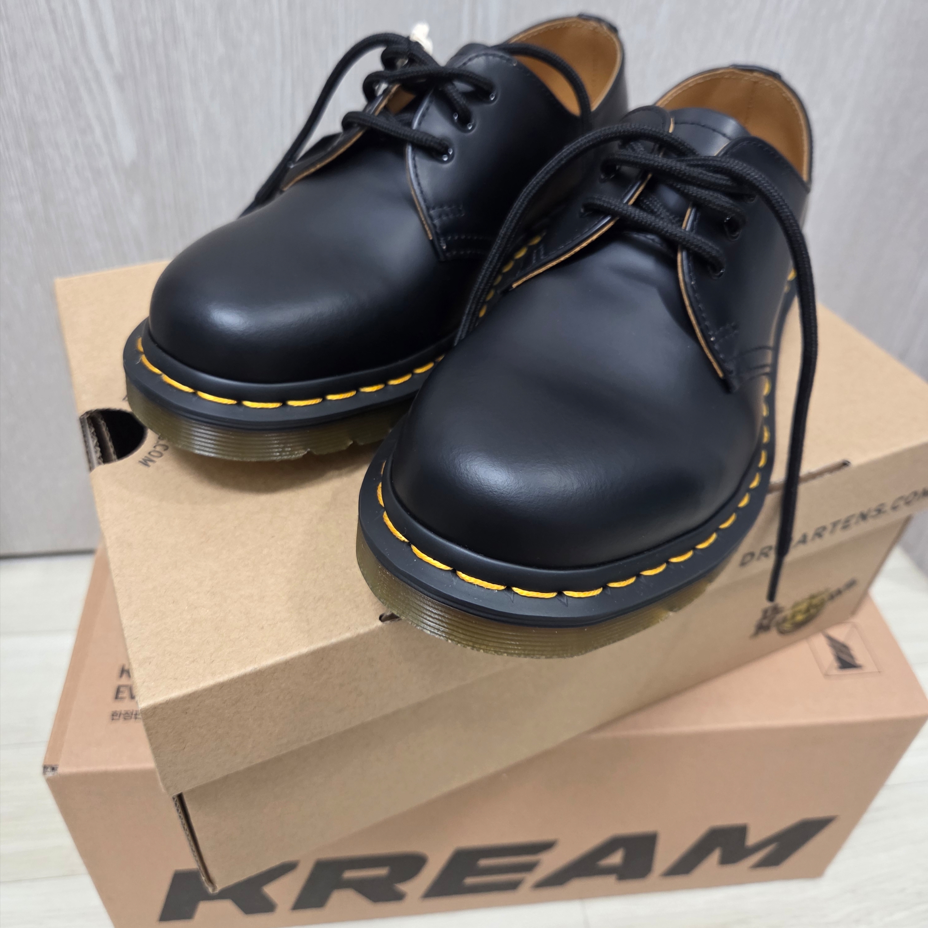 Dr. Martens 1461 Smooth Oxford Shoes Black 착용 스타일