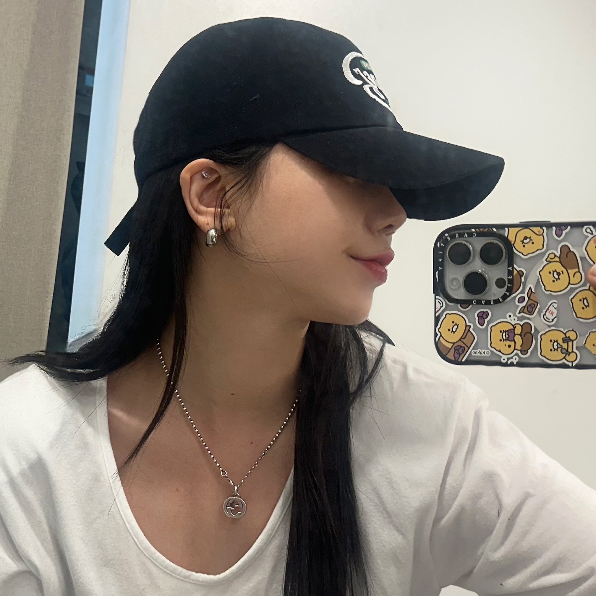 Gucci Interlocking G Pendant Necklace Silver 착용 스타일