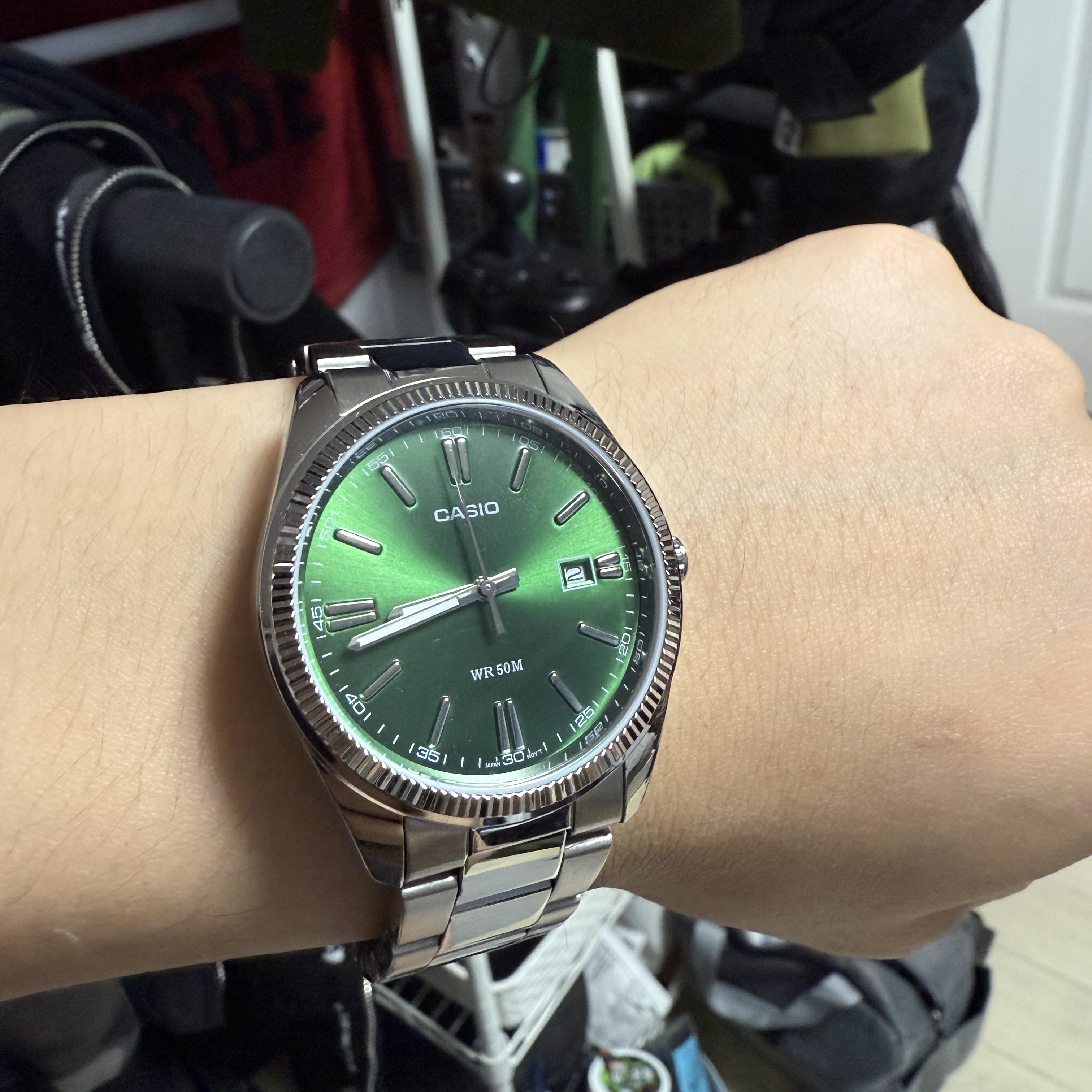 Casio MTP-1302D-3A 착용 스타일