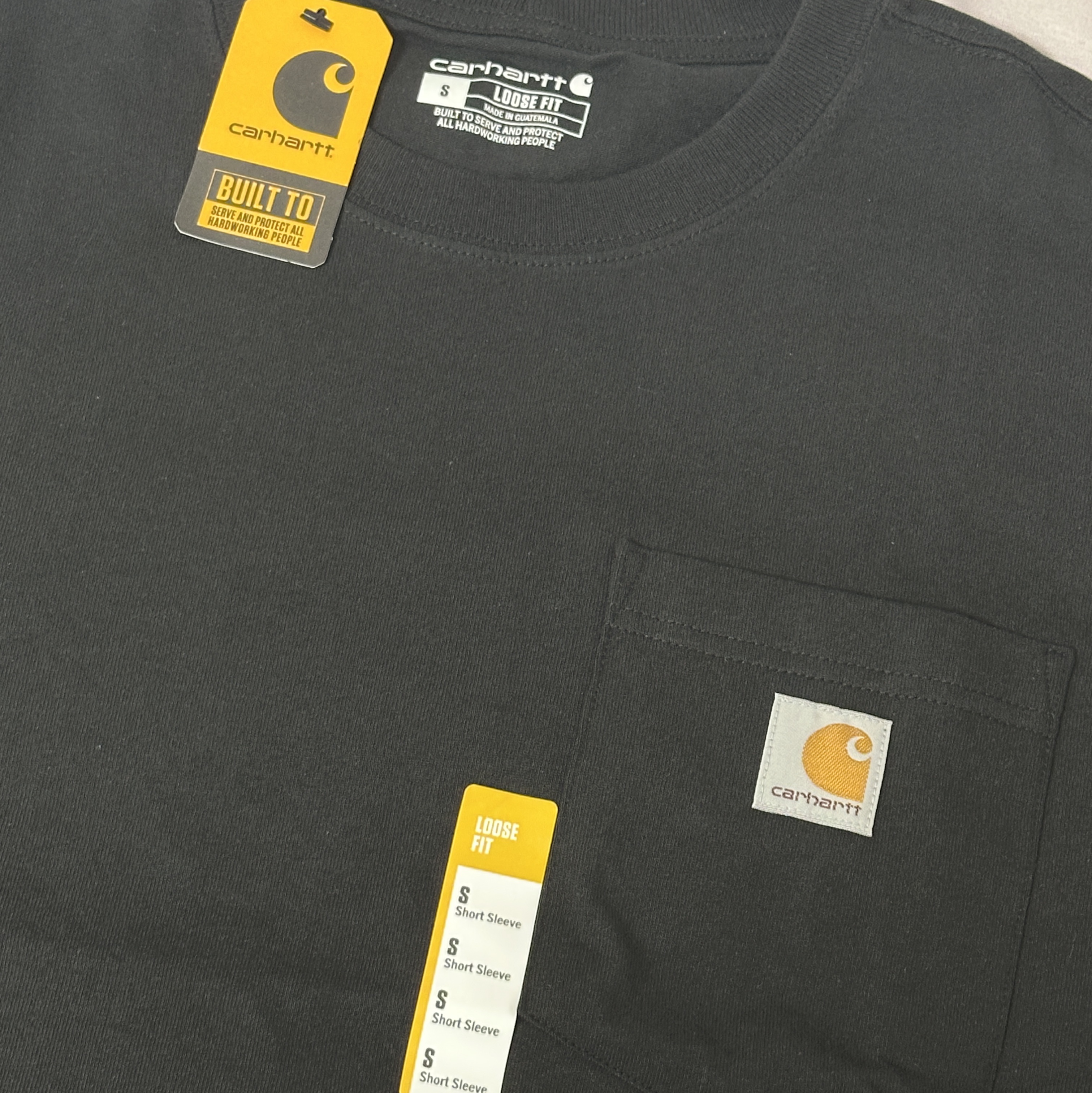 Carhartt Loose Fit Heavyweight Regular Short Sleeve Pocket T-Shirt Black 착용 스타일