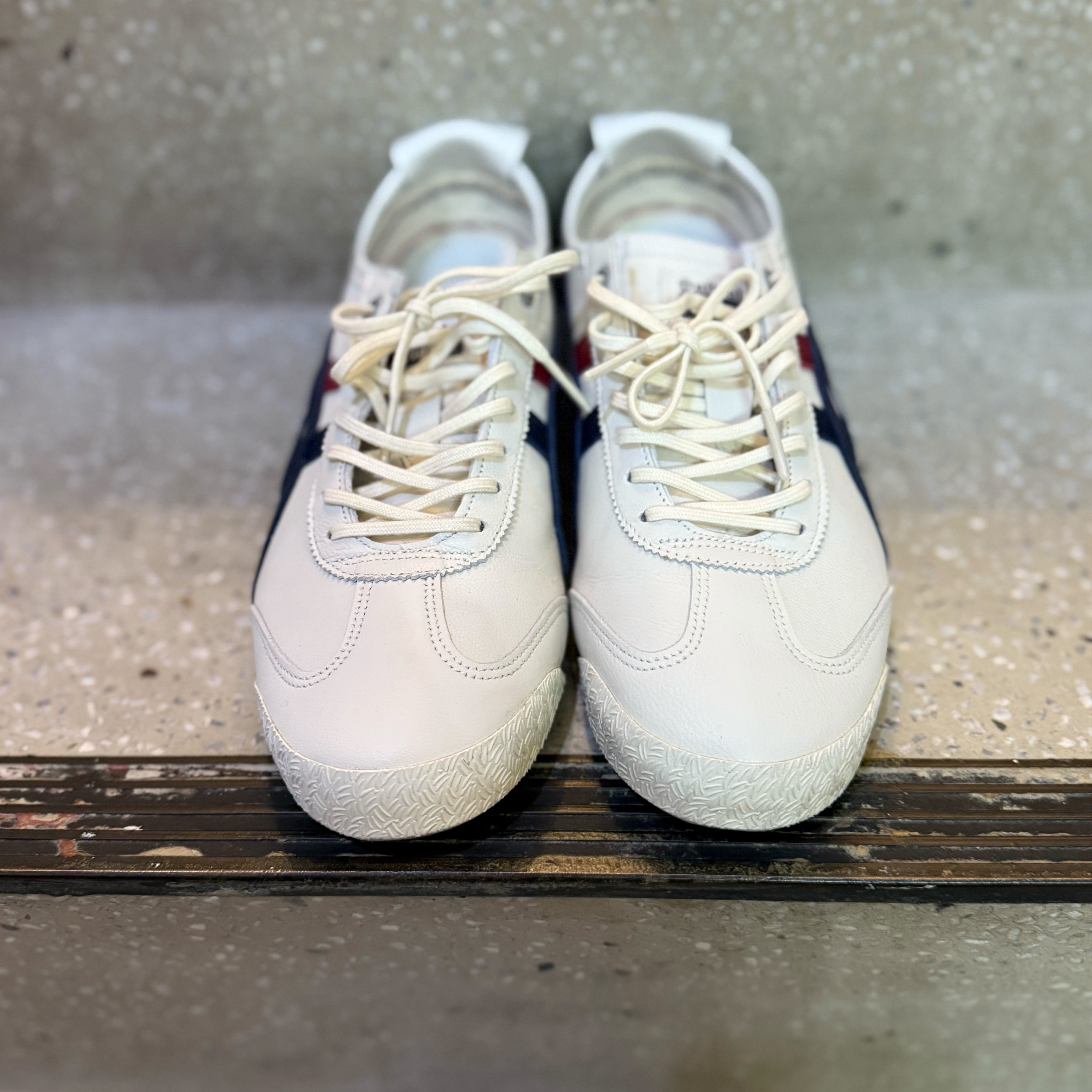 Onitsuka Tiger Mexico 66 SD Cream Peacoat 착용 스타일 - 3