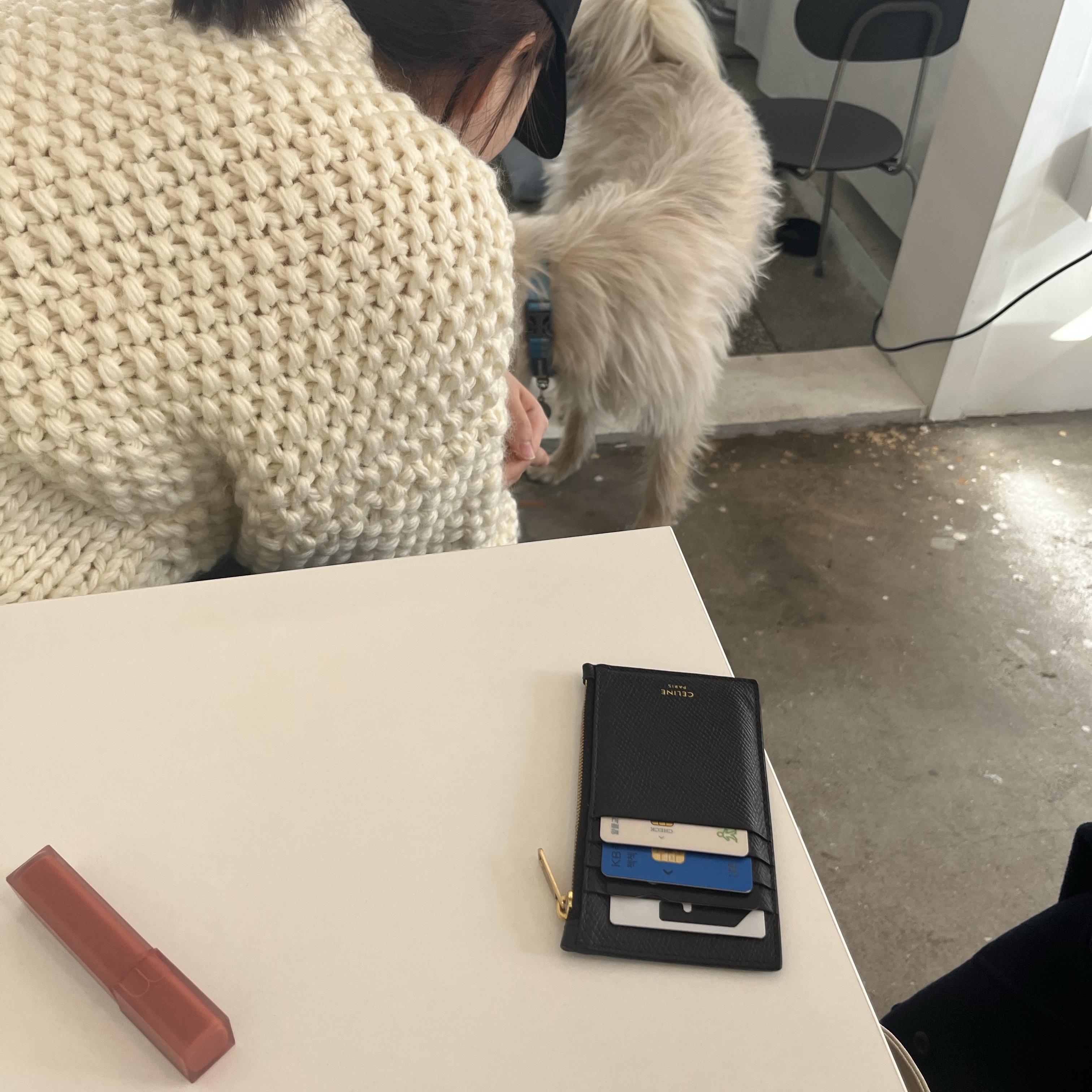살로몬 XT-6 바닐라 아이스 그래닛 그린 검, (W) 조던 1 로우 시트론 틴트 착용 스타일 - 2