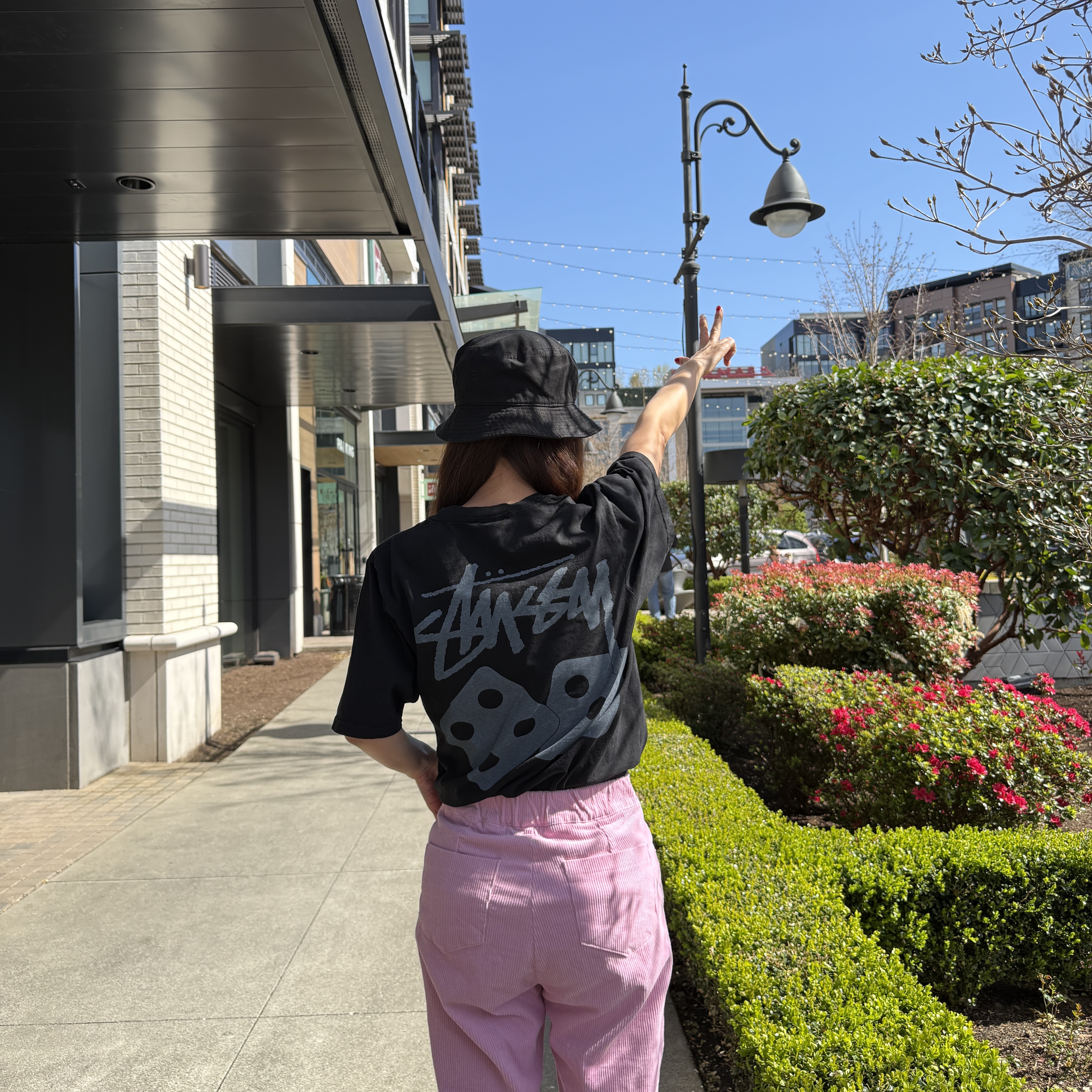 Stussy Pigment Dyed Dice T-Shirt Black 착용 스타일 - 3