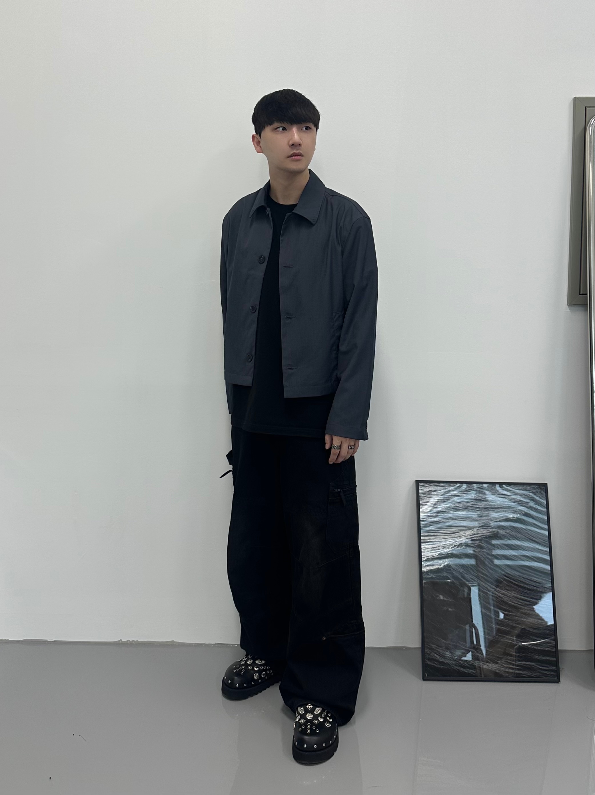 Toga Virilis AJ1066 Mules Leather Black 착용 스타일