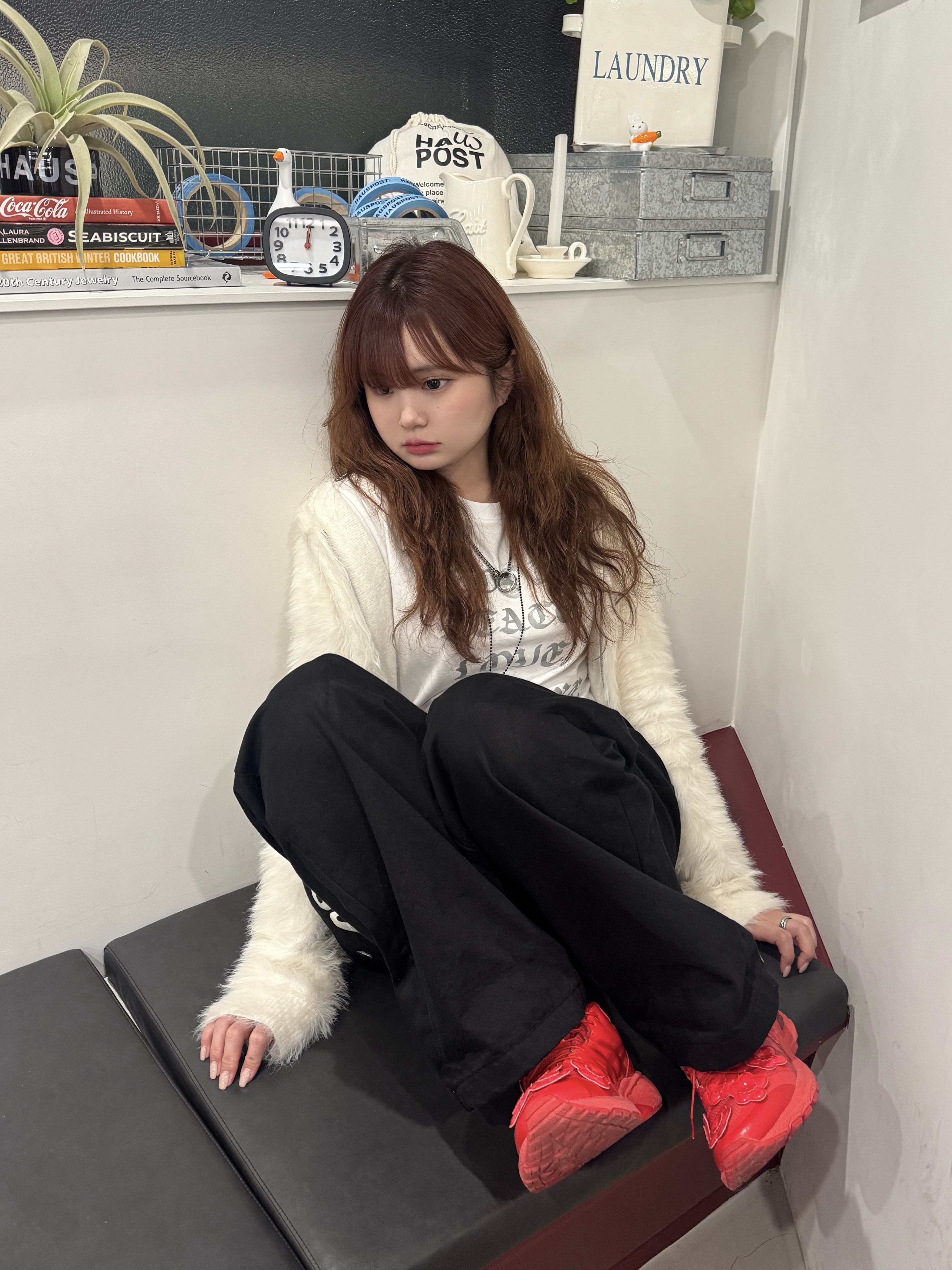 Asics x Cecilie Bahnsen Gel-Terrain Red 착용 스타일 - 4