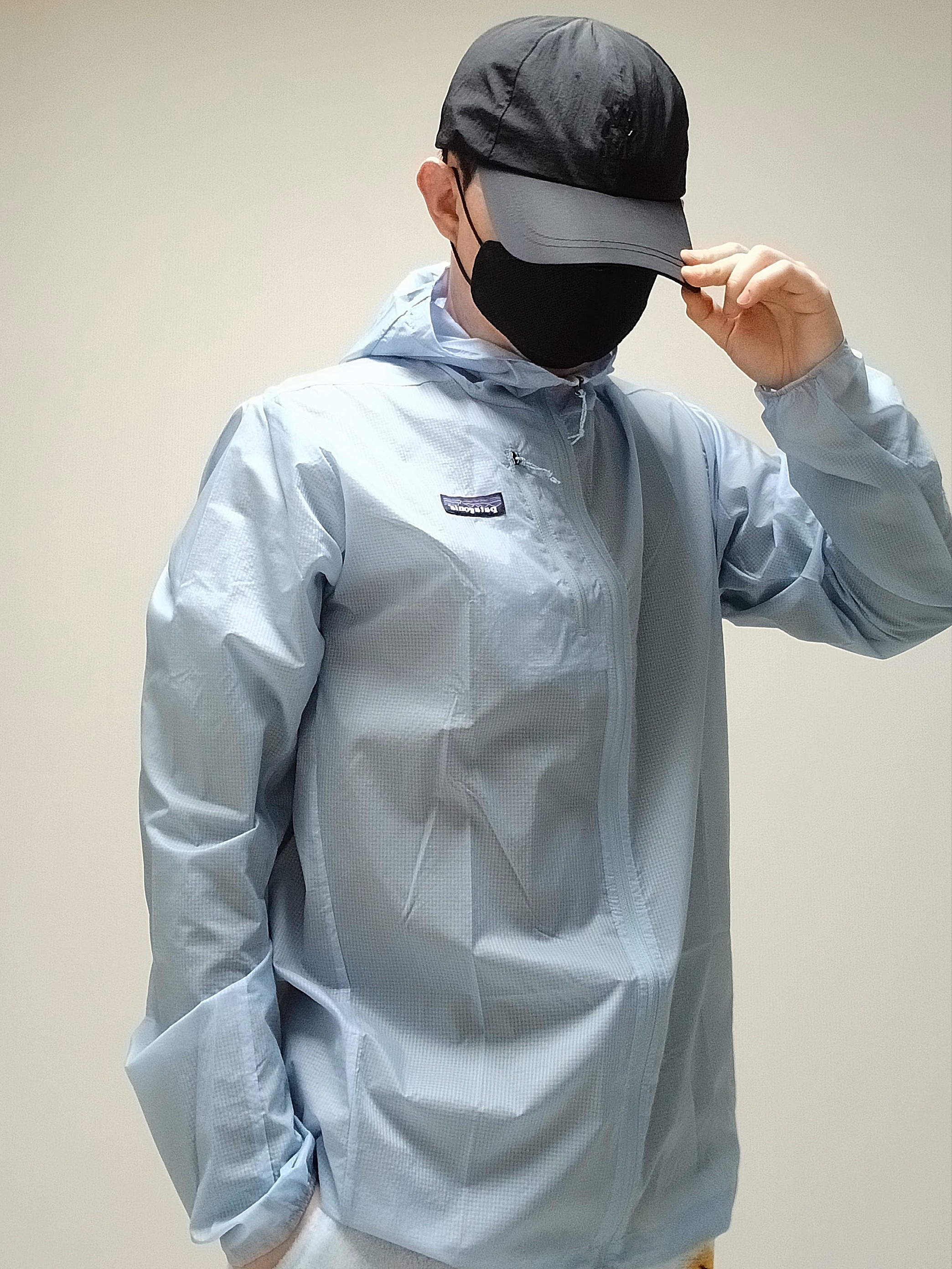 Patagonia Houdini Jacket Black/Black, Wooyoungmi Logo Camp Cap Black - 26SS 착용 스타일 - 1