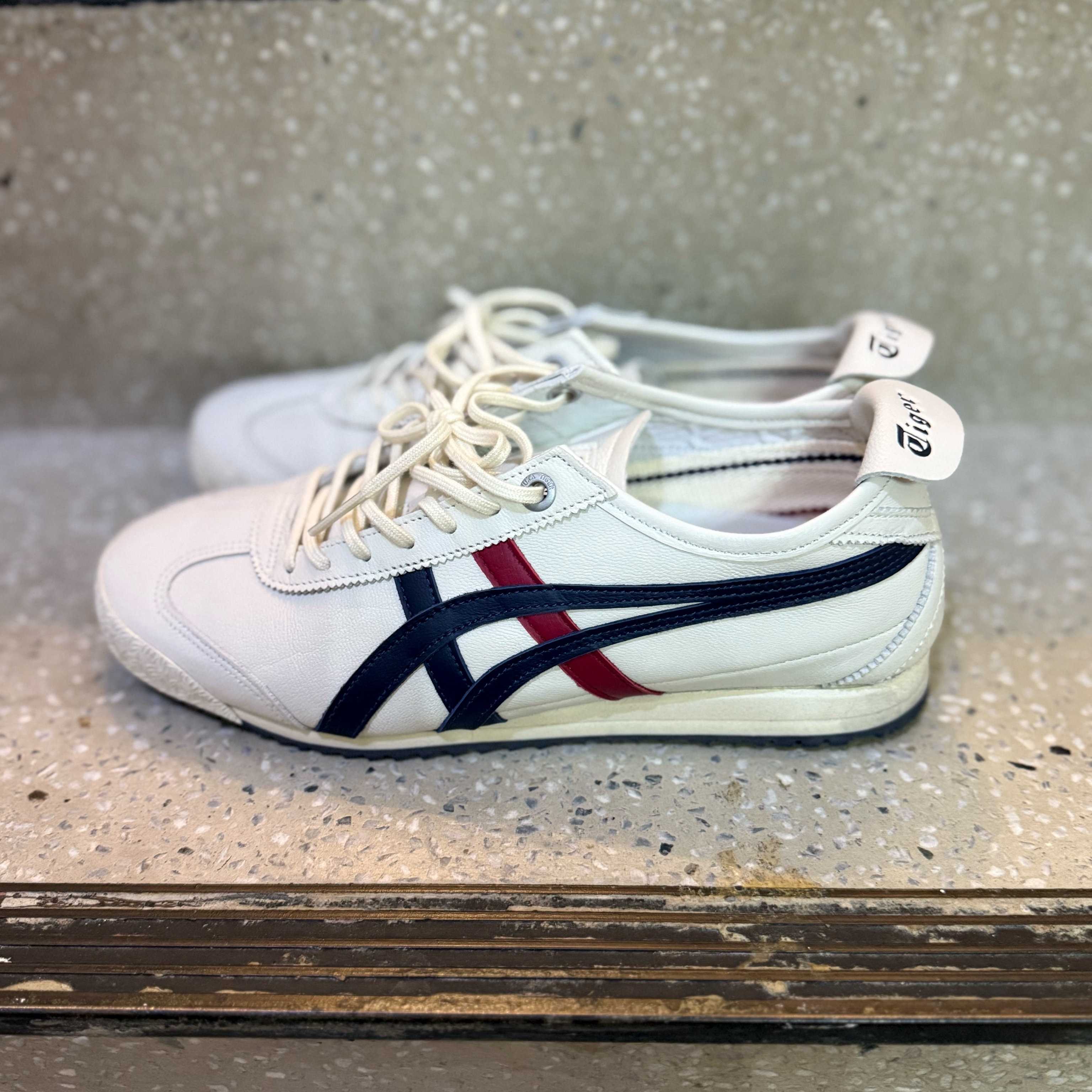 Onitsuka Tiger Mexico 66 SD Cream Peacoat 착용 스타일 - 1