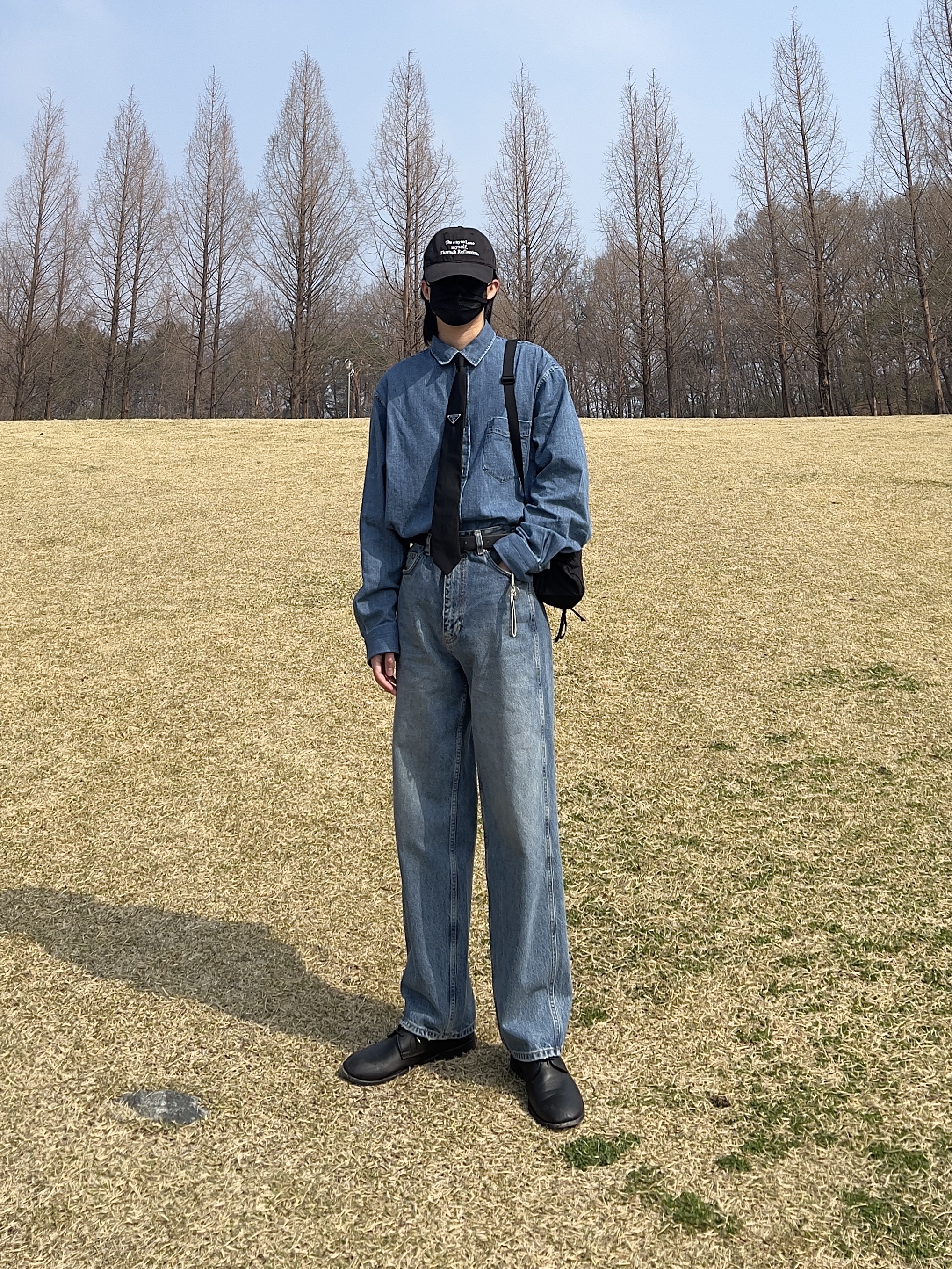 Prada Re-Nylon Gabardine Tie Black 착용 스타일 - 1