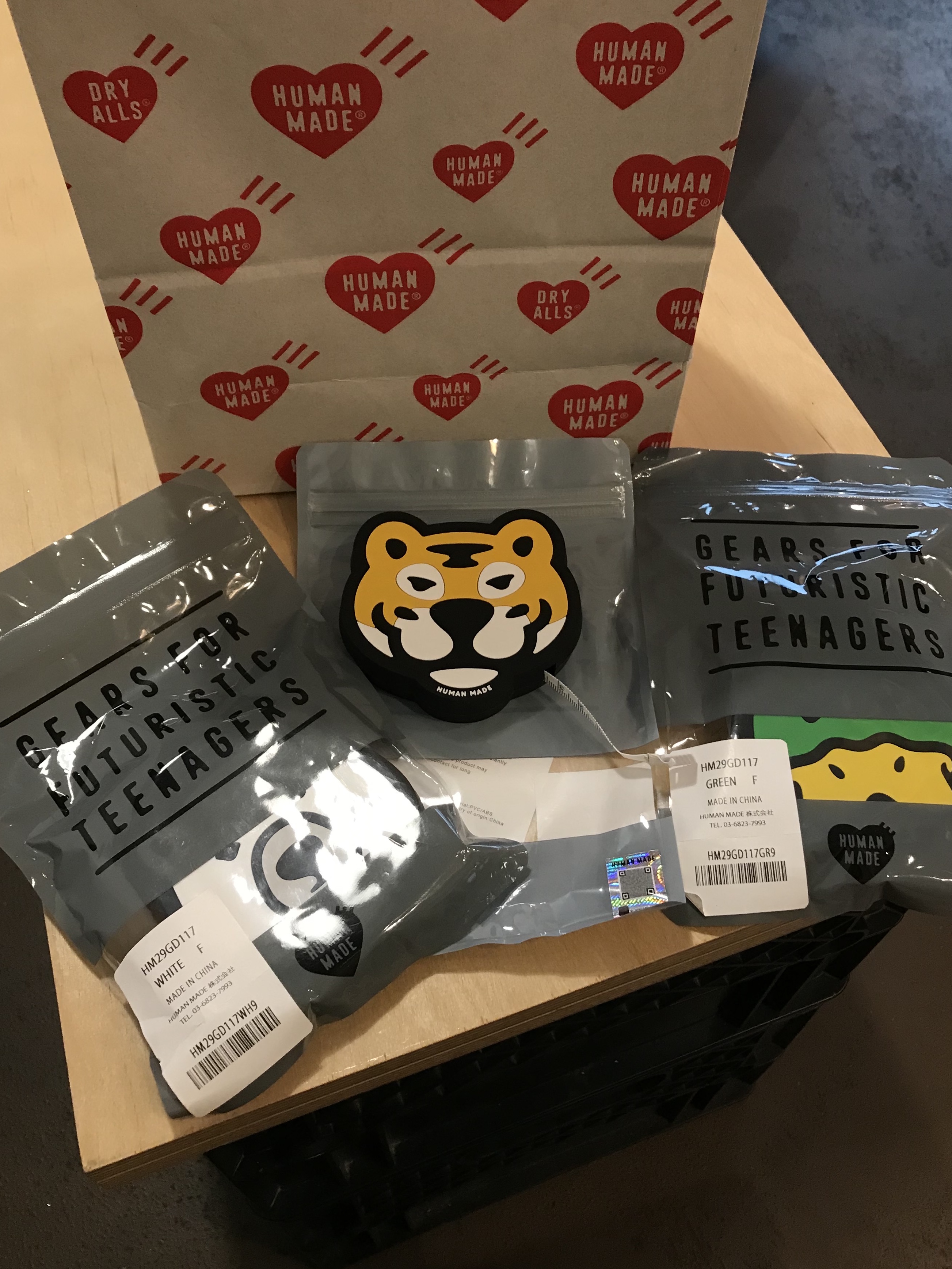 Human Made Animal Measure Green, Human Made Animal Measure Yellow 착용 스타일