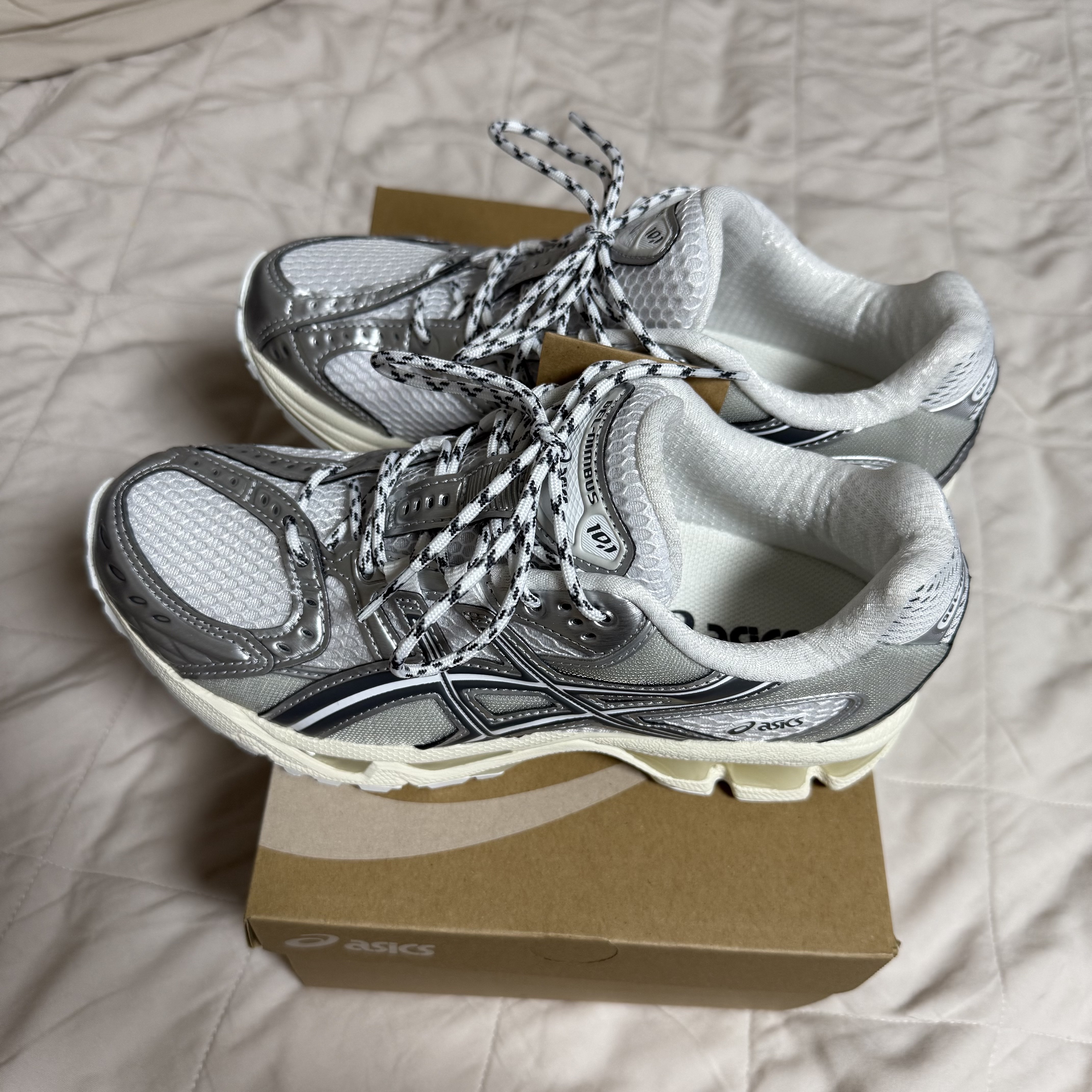 Asics Gel-Nimbus 10.1 White Glacier Grey - Korea Exclusive 착용 스타일