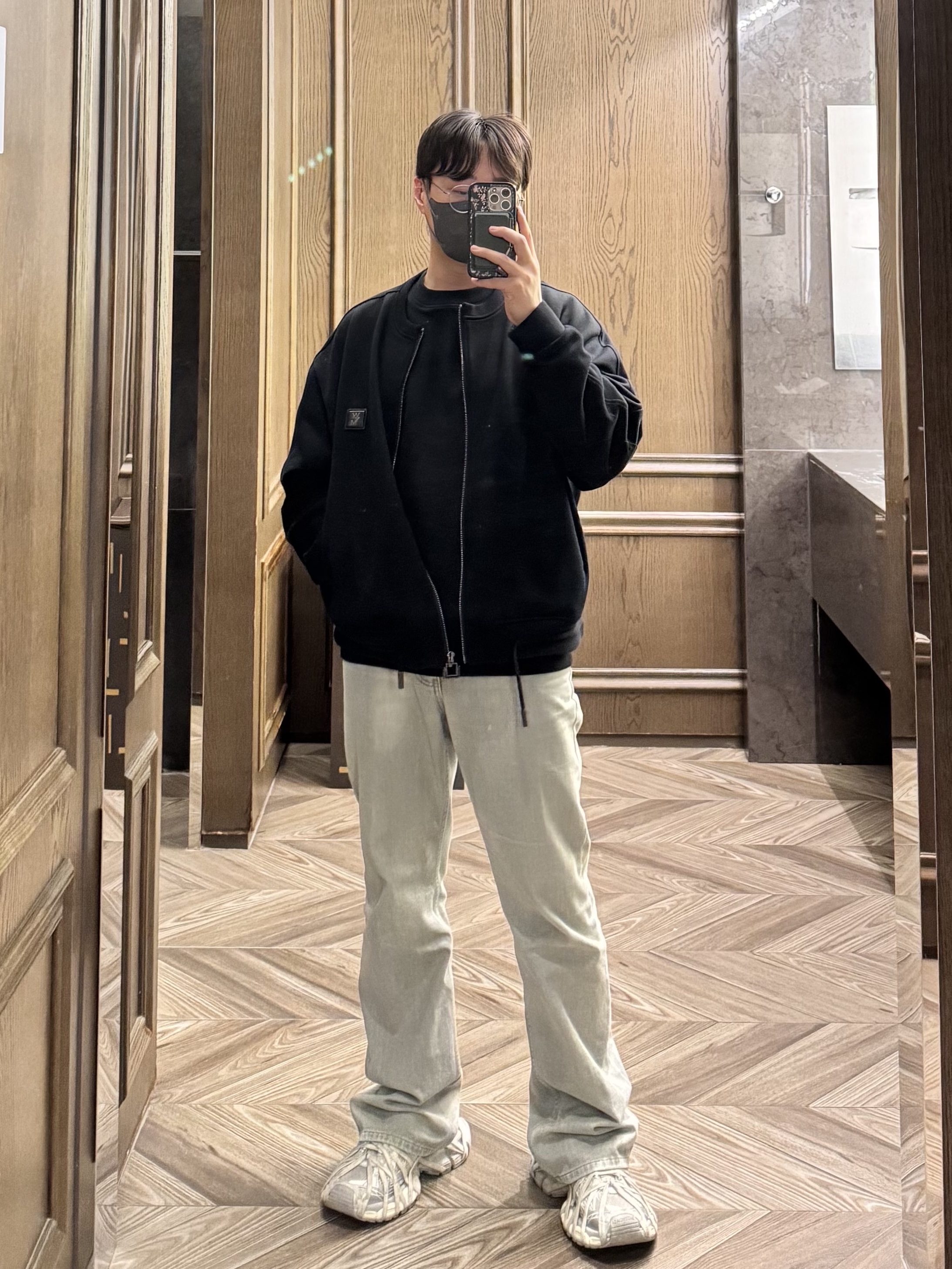 Wooyoungmi 3D Coral Back Logo Sweatshirt Black - 25SS, Wooyoungmi Straight Denim Pants Mint - 23FW 착용 스타일 - 3