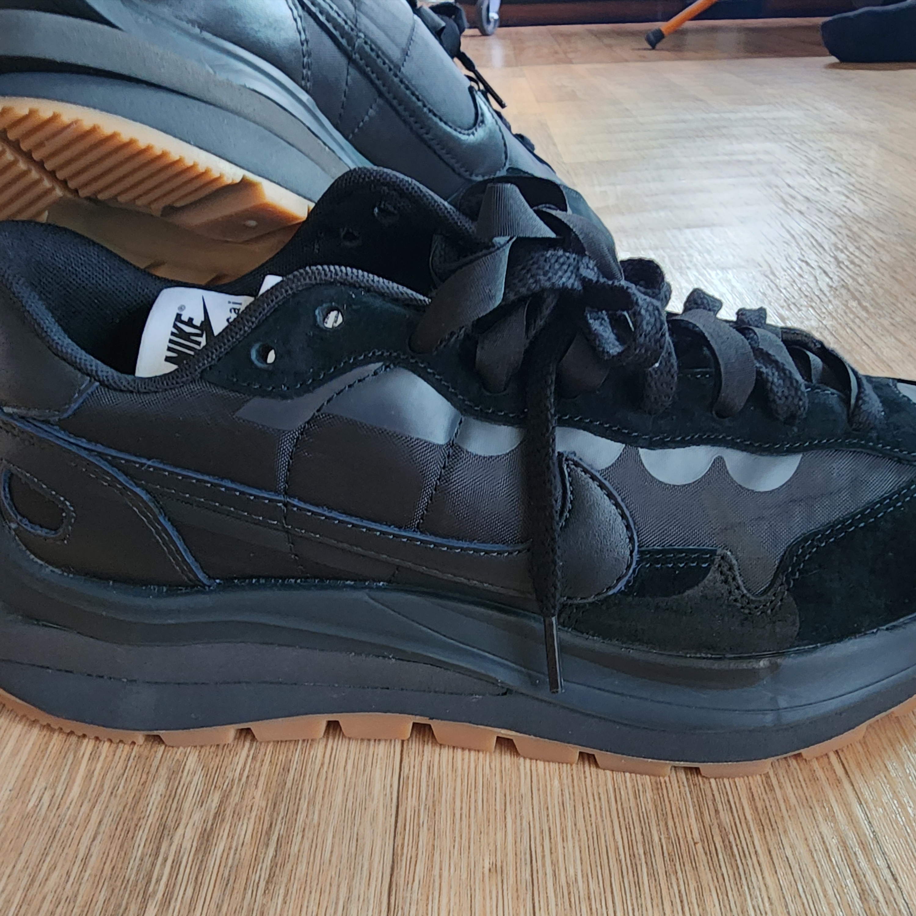 Nike x Sacai VaporWaffle Black and Gum 착용 스타일
