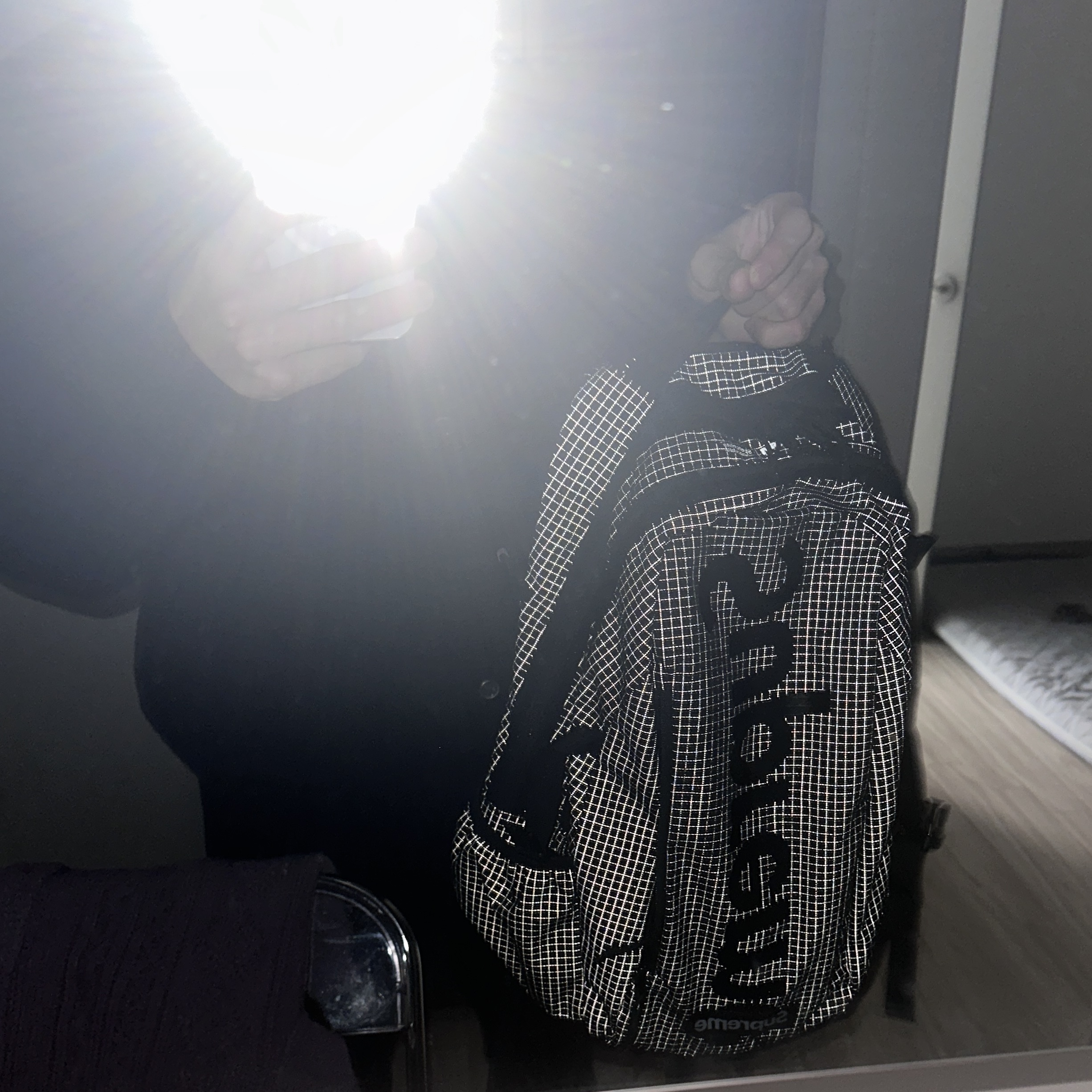 Supreme Backpack Black - 24SS 착용 스타일