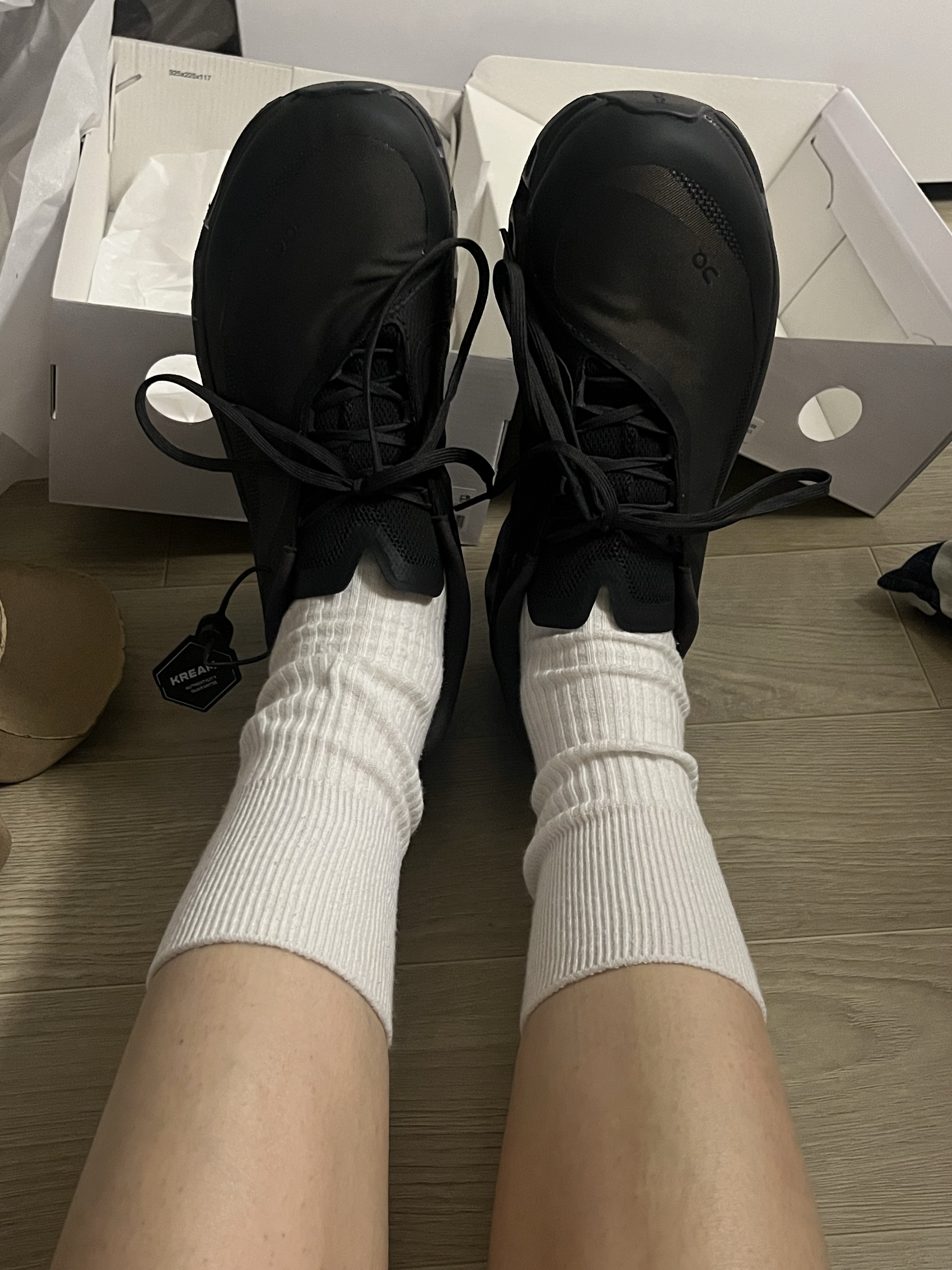 (W) On Running x Post Archive Faction (Paf) Cloudmonster 2 Thorn Brown 착용 스타일