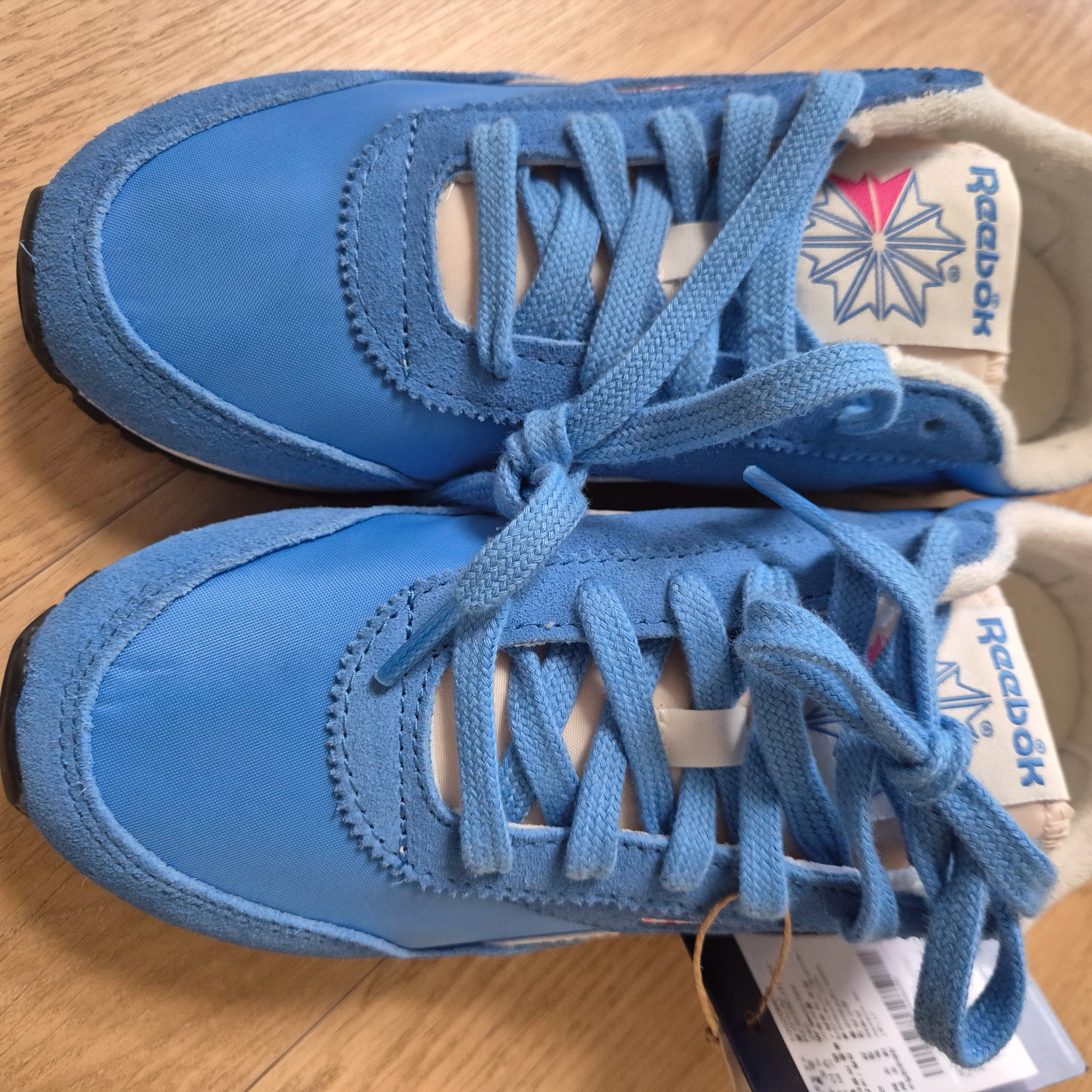 Reebok Classic AZ Blue 착용 스타일