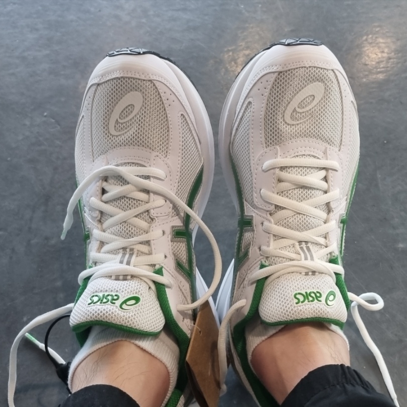 Asics Jog 100 S White Green - 2E Wide 착용 스타일