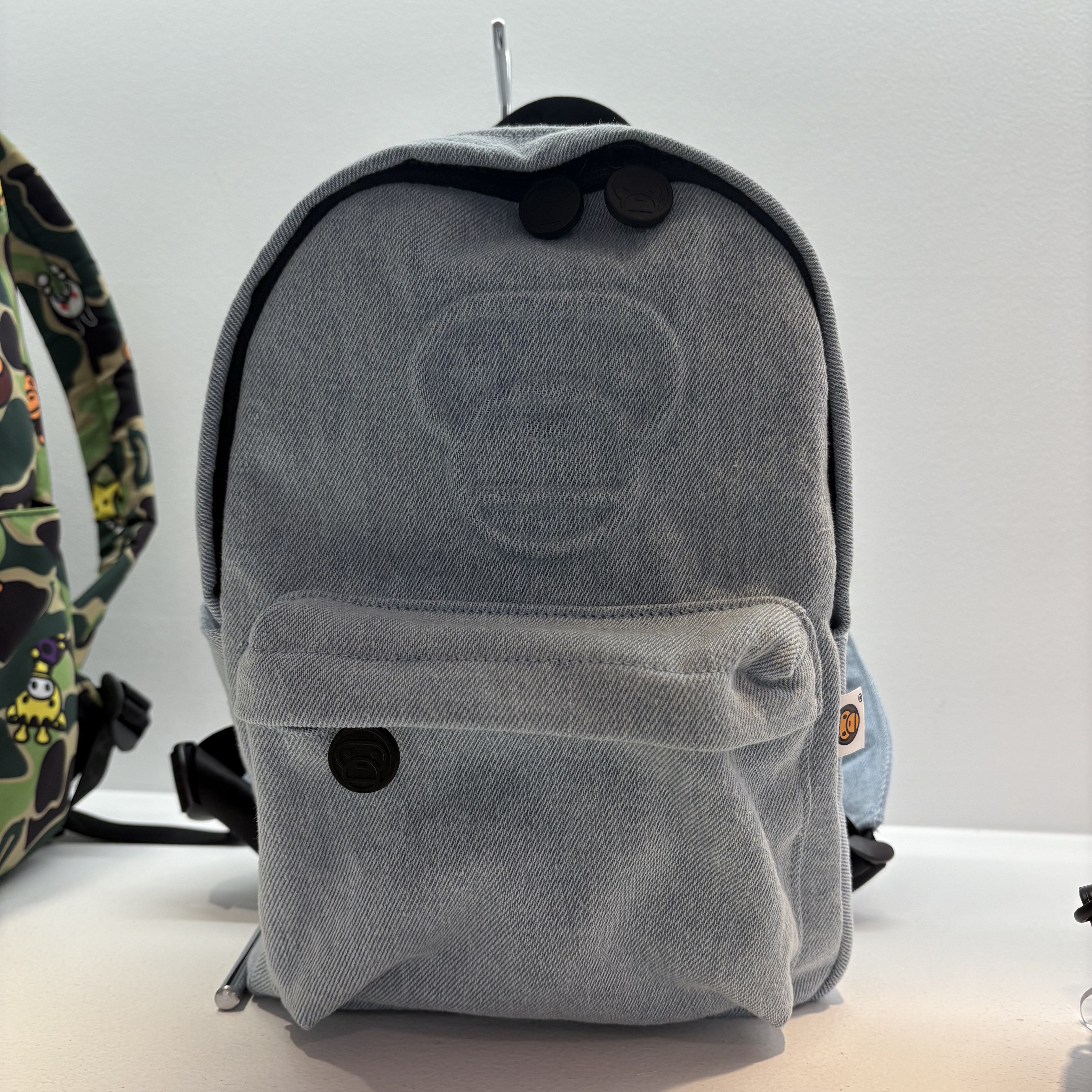 BAPE Baby Milo Denim Mini Bagpack Light Indigo 착용 스타일