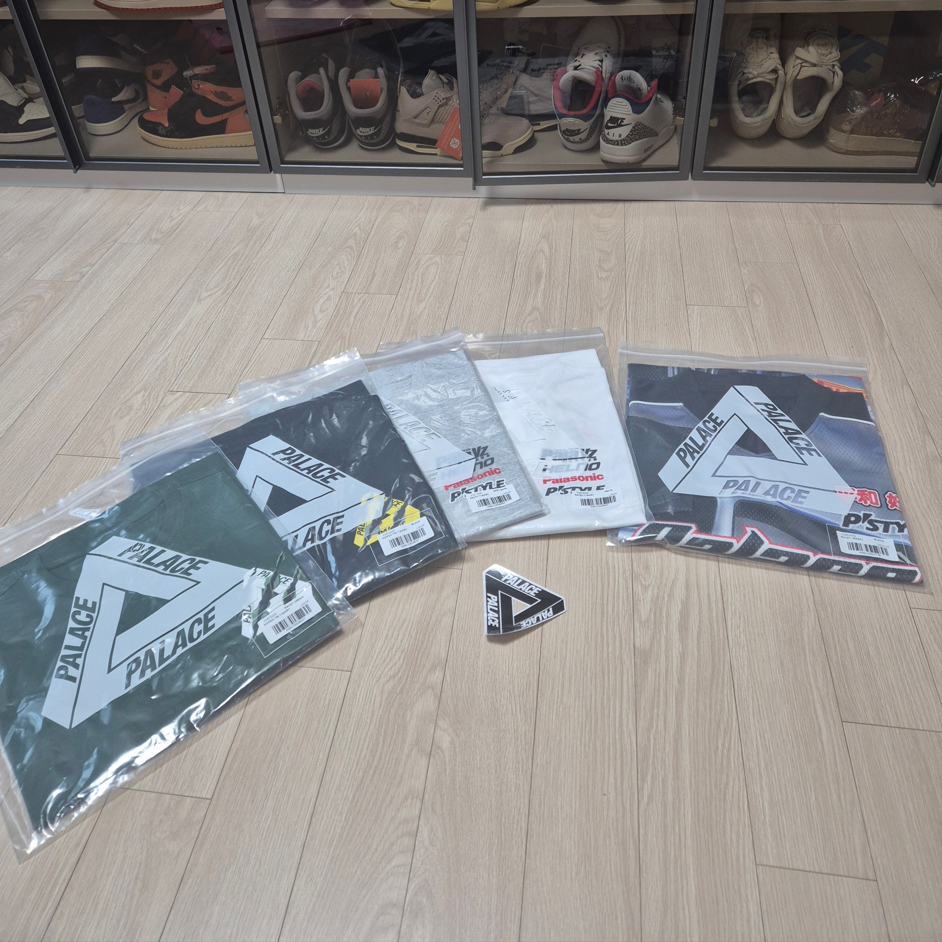 Palace Racey Jersey Black - 25SS 착용 스타일 - 6