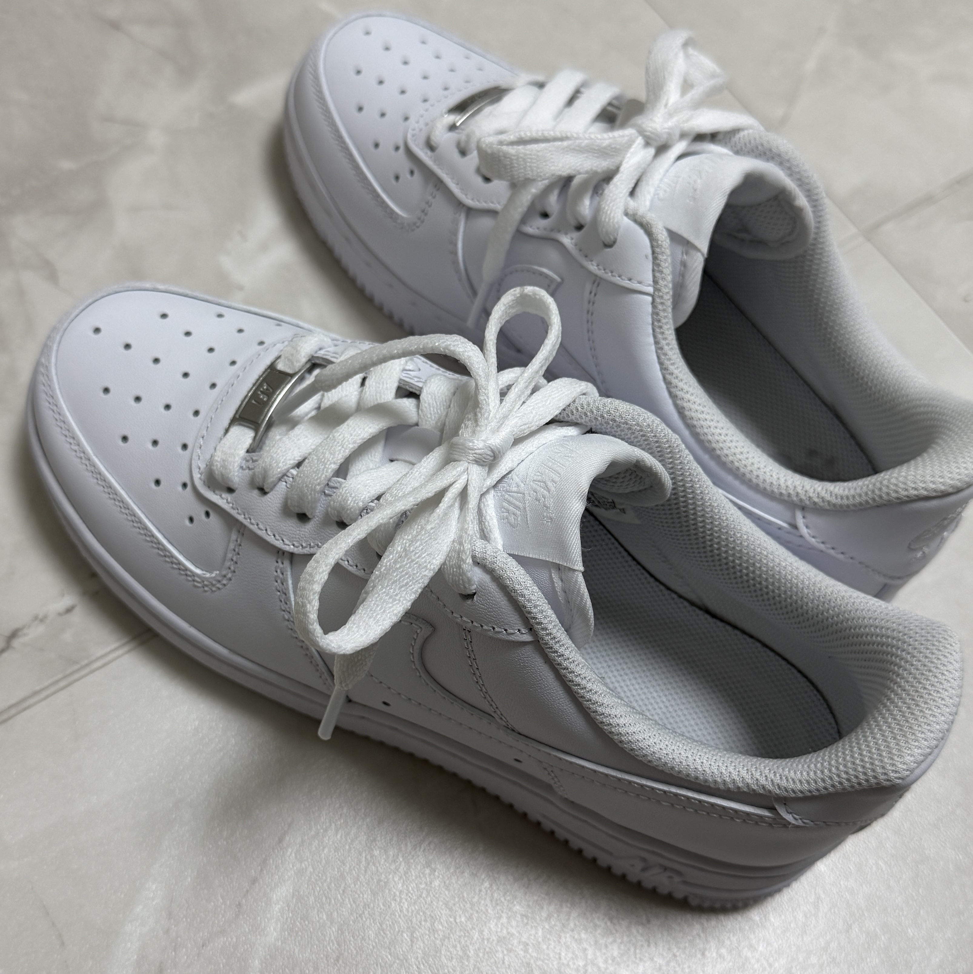 (W) Nike Air Force 1 '07 Low White 착용 스타일