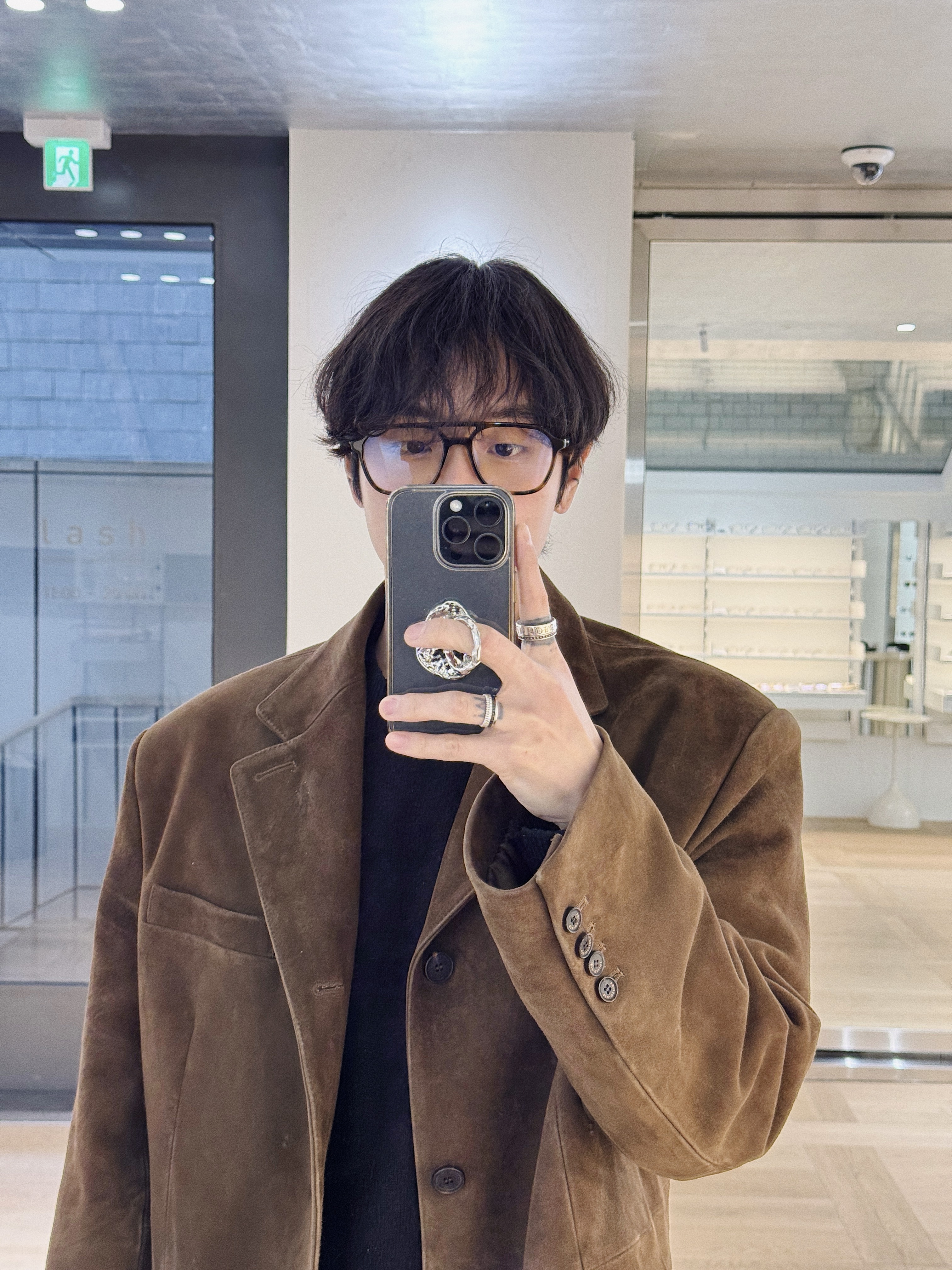 STU Goat Suede Blazer Brown 착용 스타일 - 2