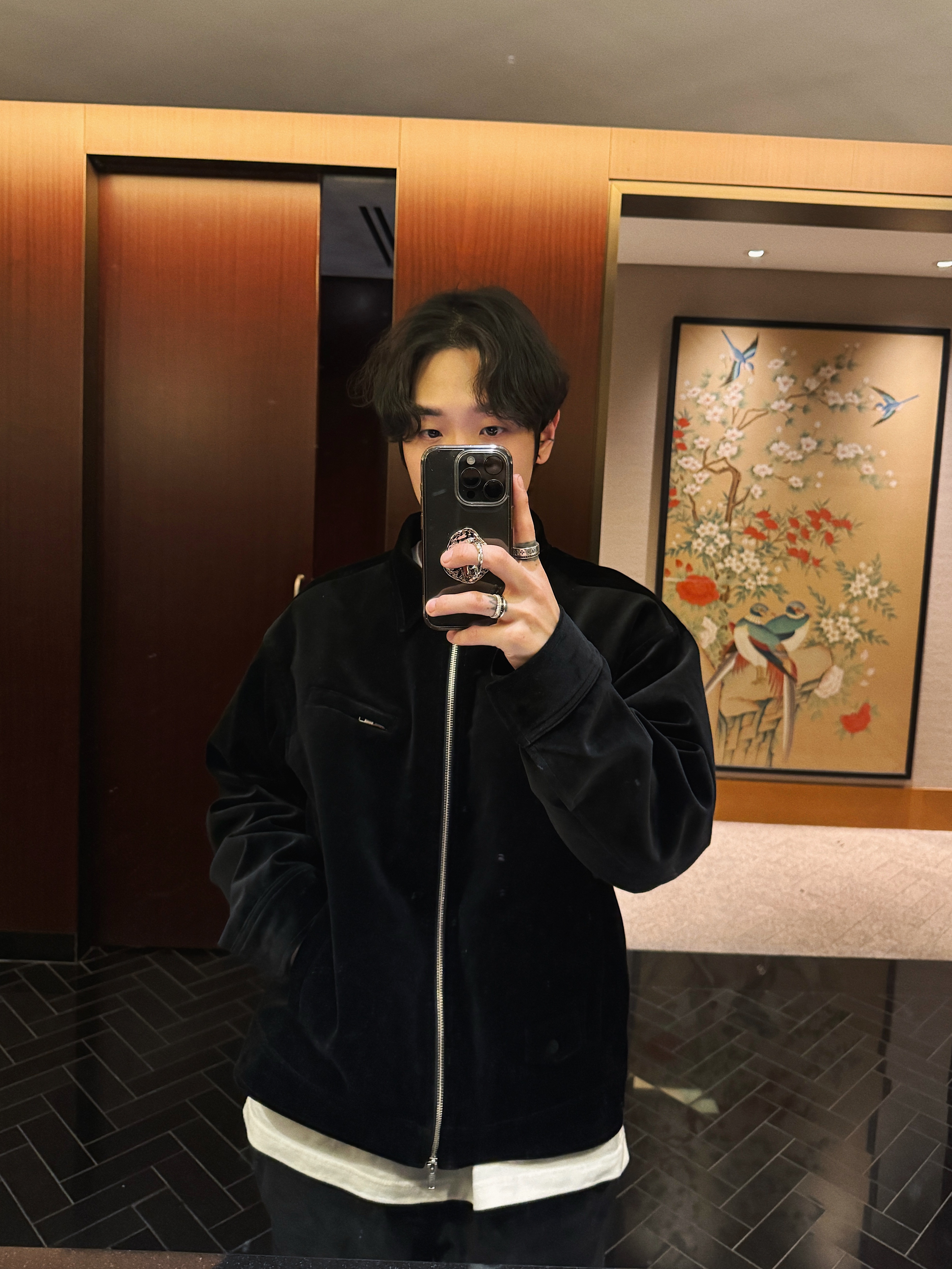 STU Velvet Zip Up Jacket Black (With Stamen Brooch) 착용 스타일 - 1