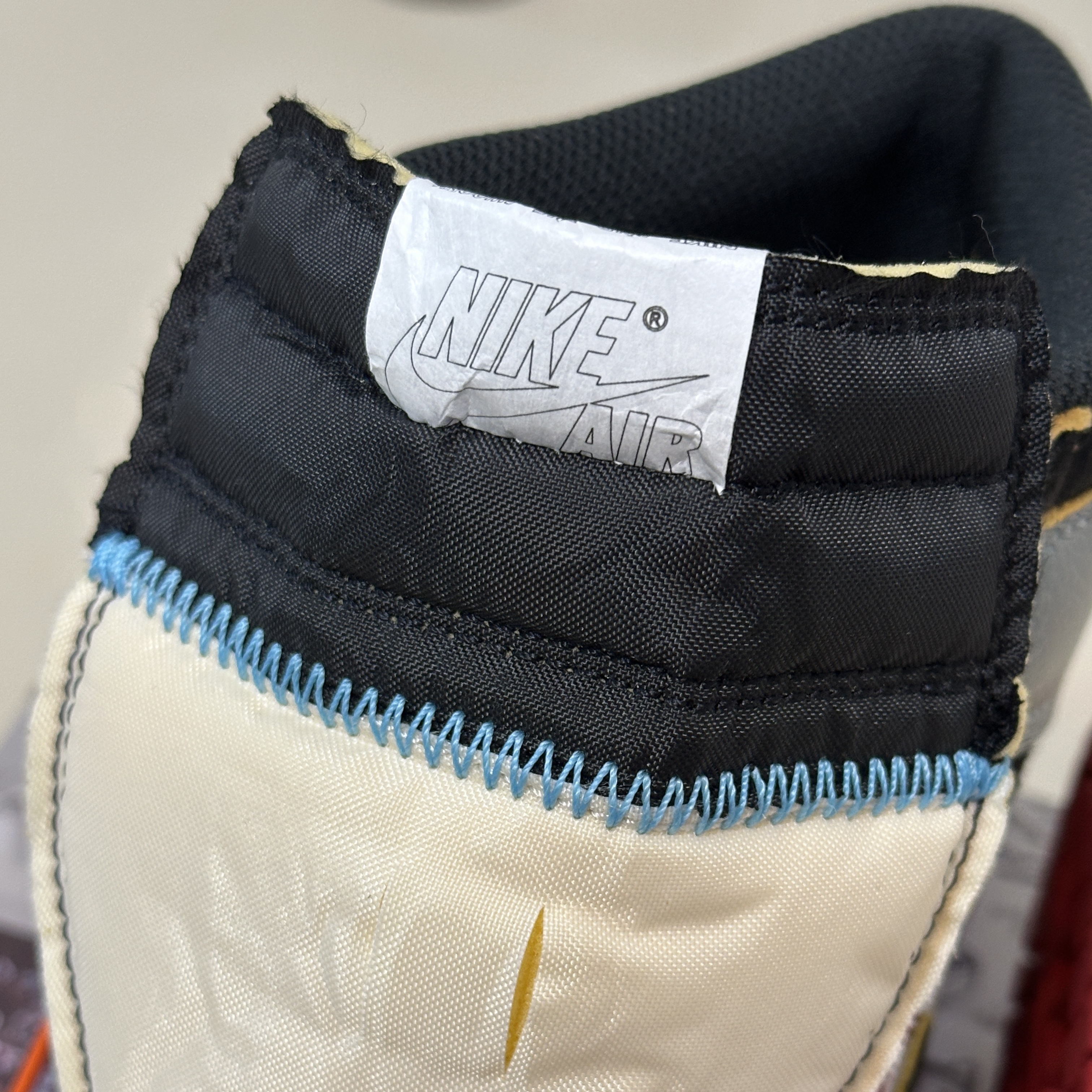 Jordan 1 x Union Retro High OG Chicago Shadow 착용 스타일 - 10