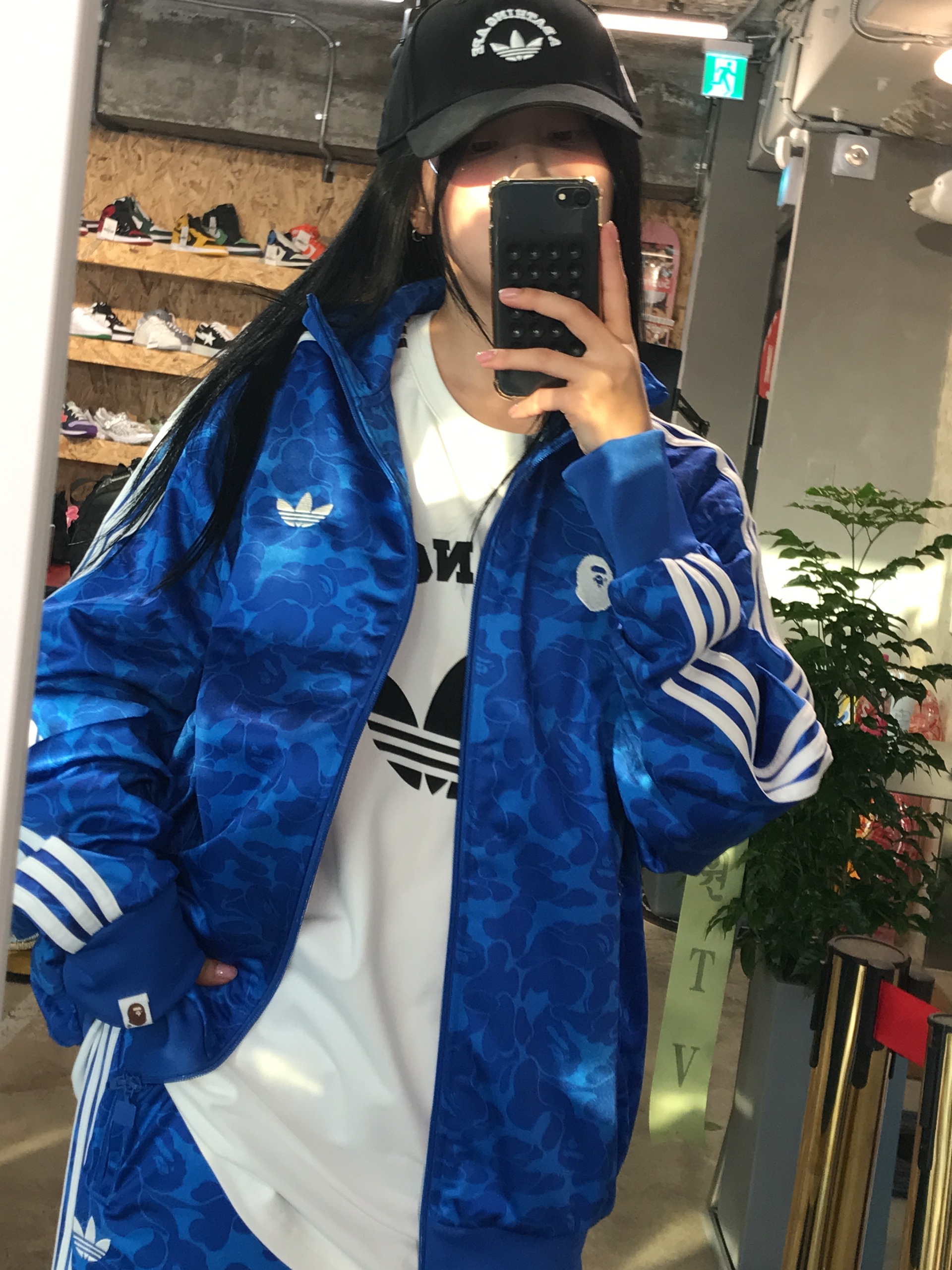 Adidas x BAPE T-Shirt White - KR Sizing, Adidas x BAPE Baseball Cap Black 착용 스타일