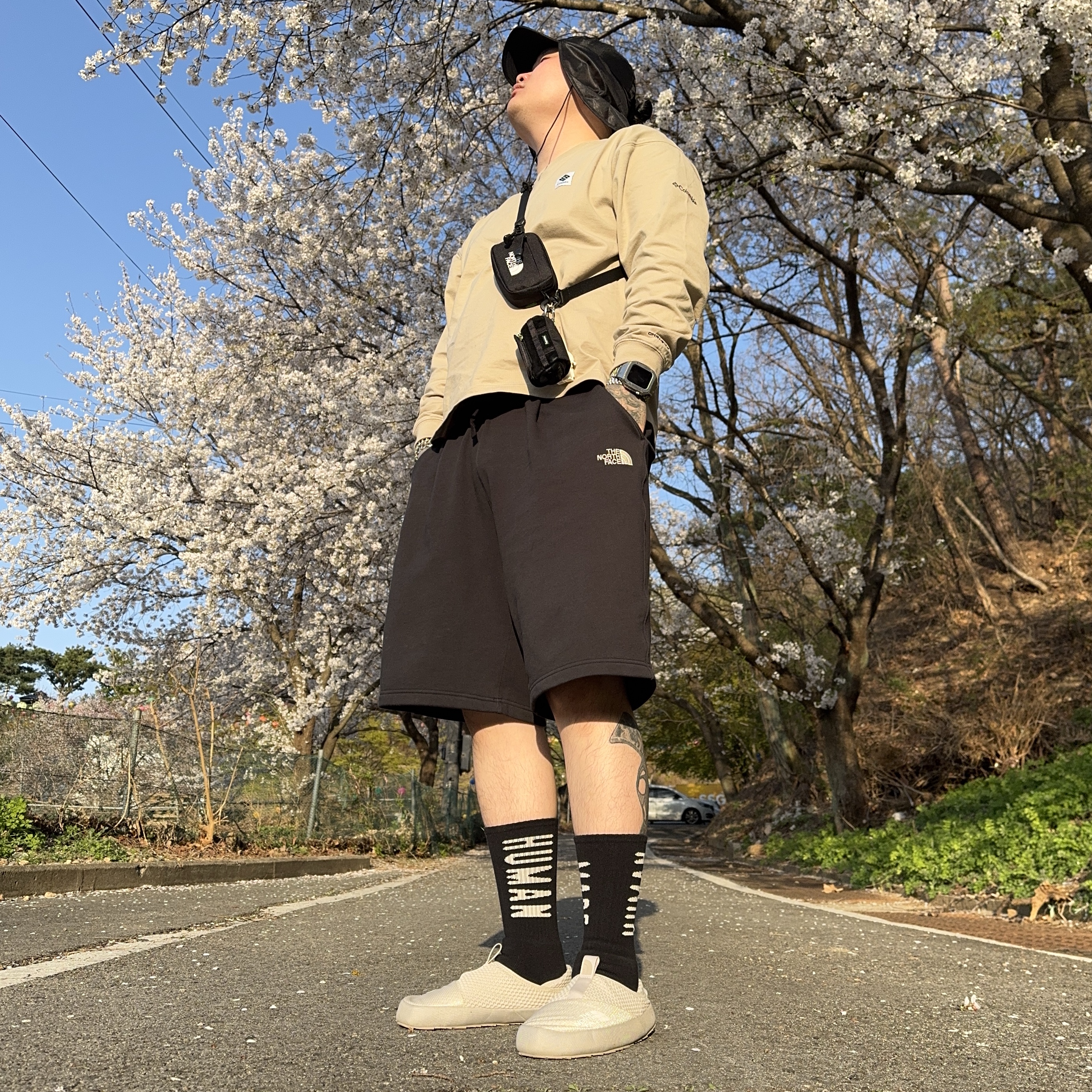 Supreme Mesh Sunshield Camp Cap Black - 24SS, Human Made HM Logo Socks Black 착용 스타일