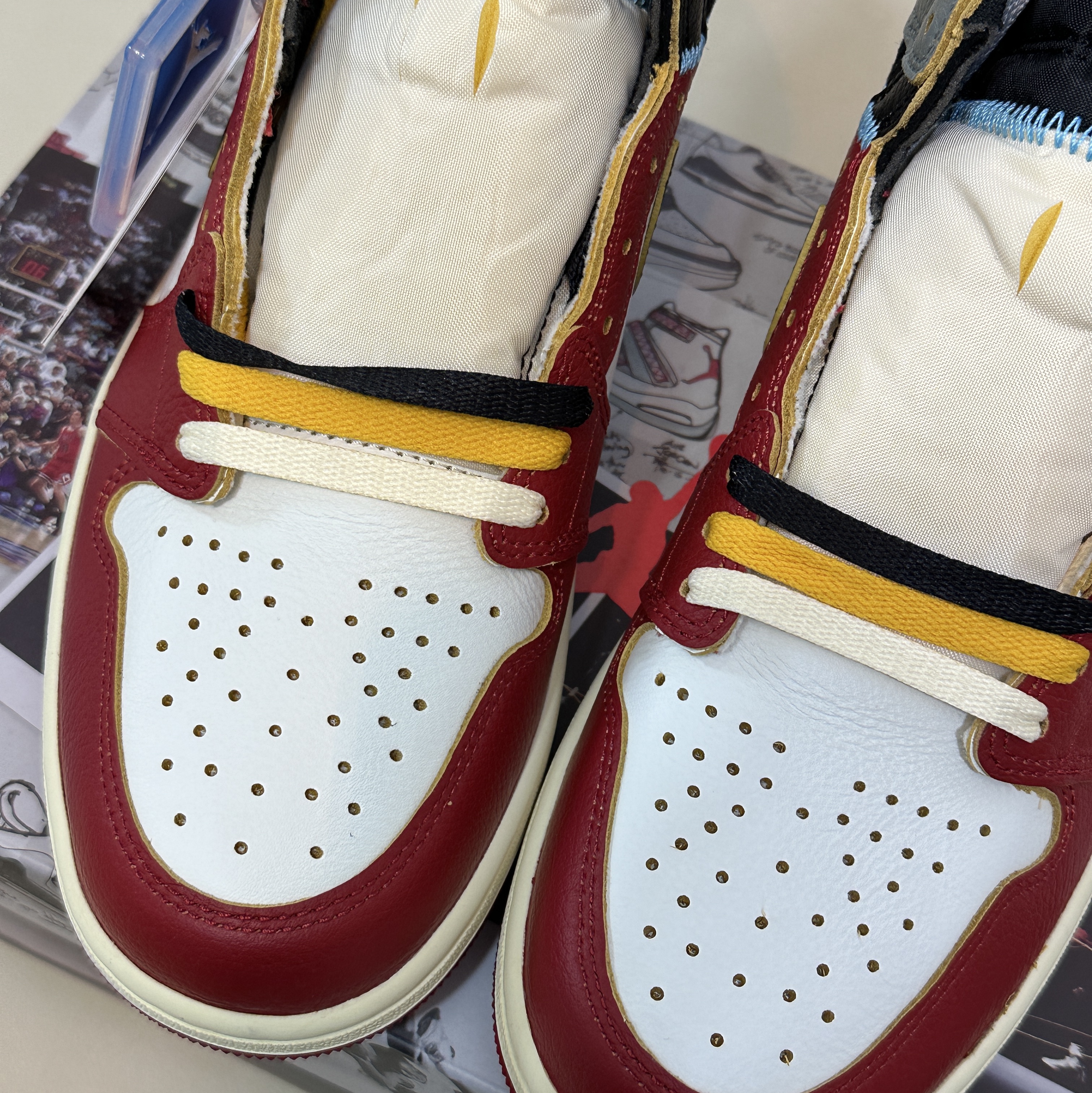 Jordan 1 x Union Retro High OG Chicago Shadow 착용 스타일 - 8