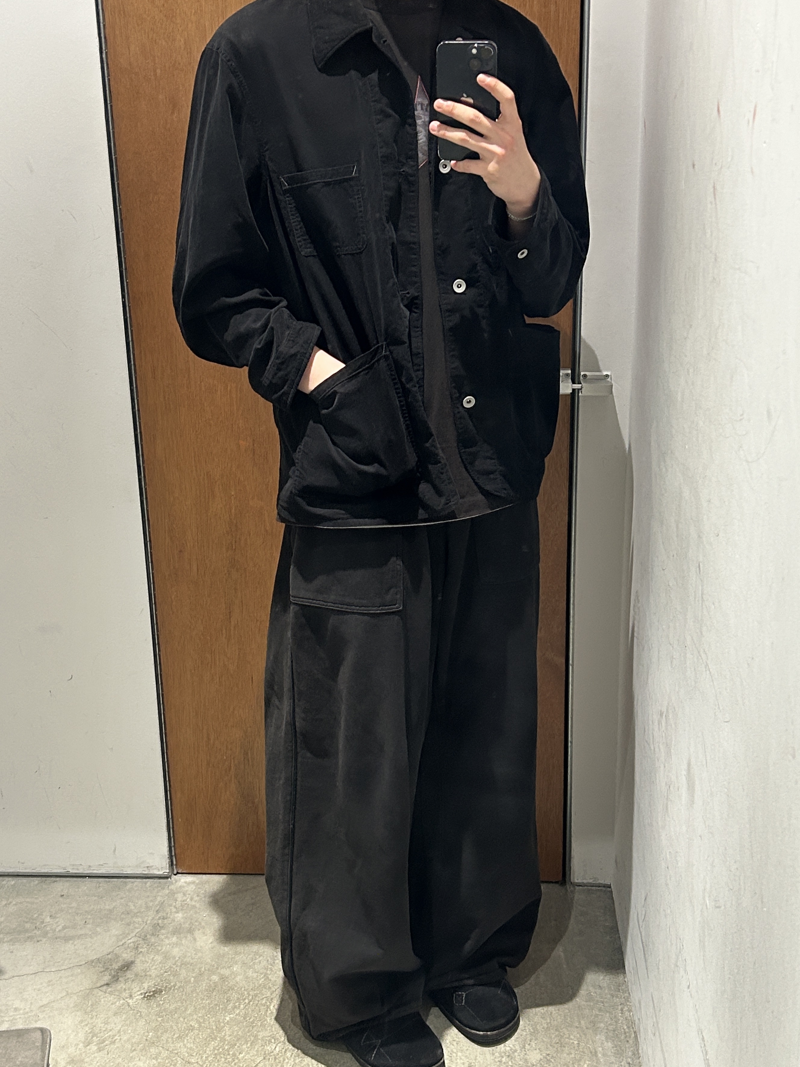 Polyteru Chore Jacket (Coverall Jacket) 23 ver. Black, [프리오더] Polyteru Sliders Shoes Black 착용 스타일
