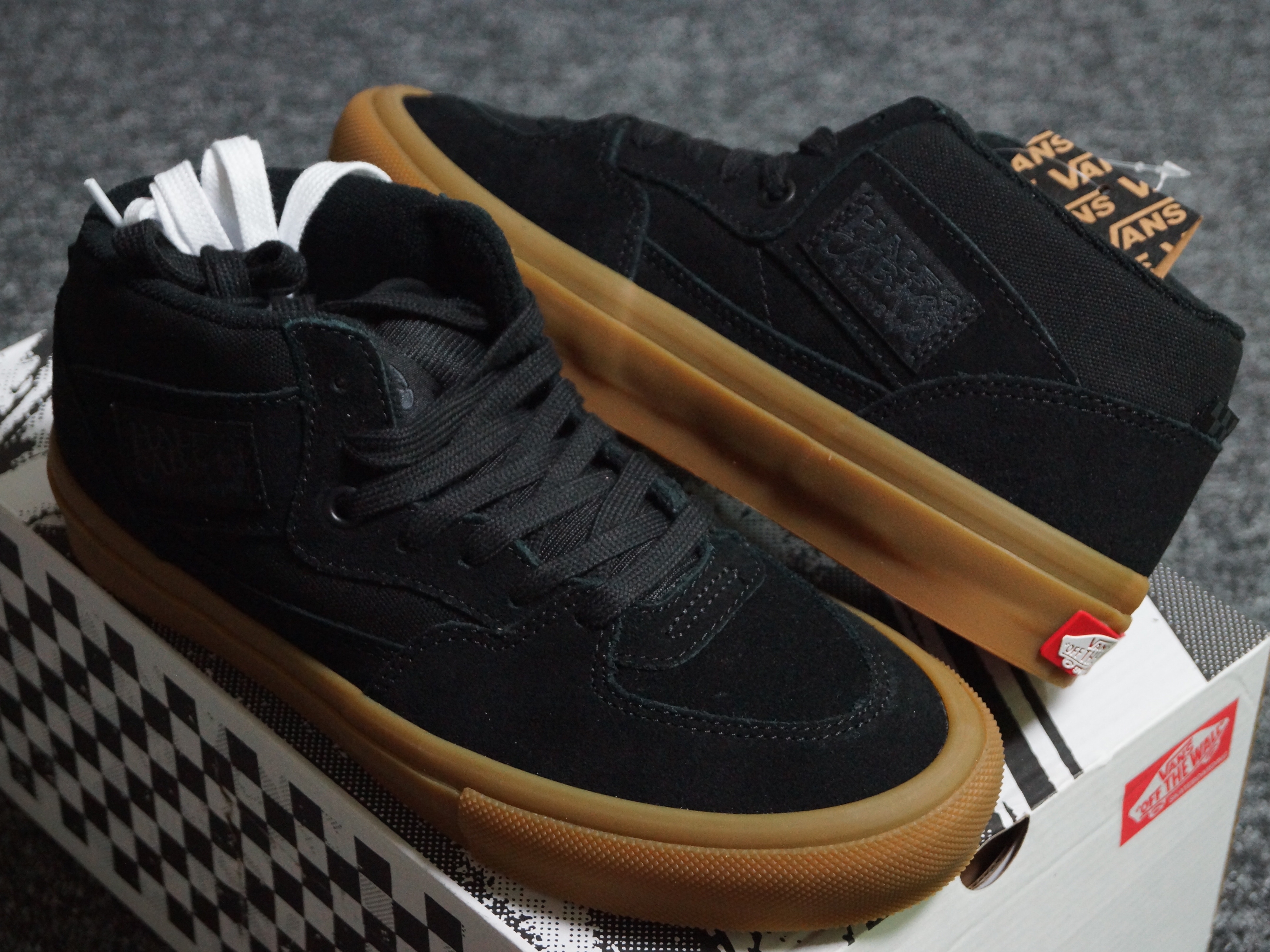 Vans Skate Half Cab Black Gum 착용 스타일