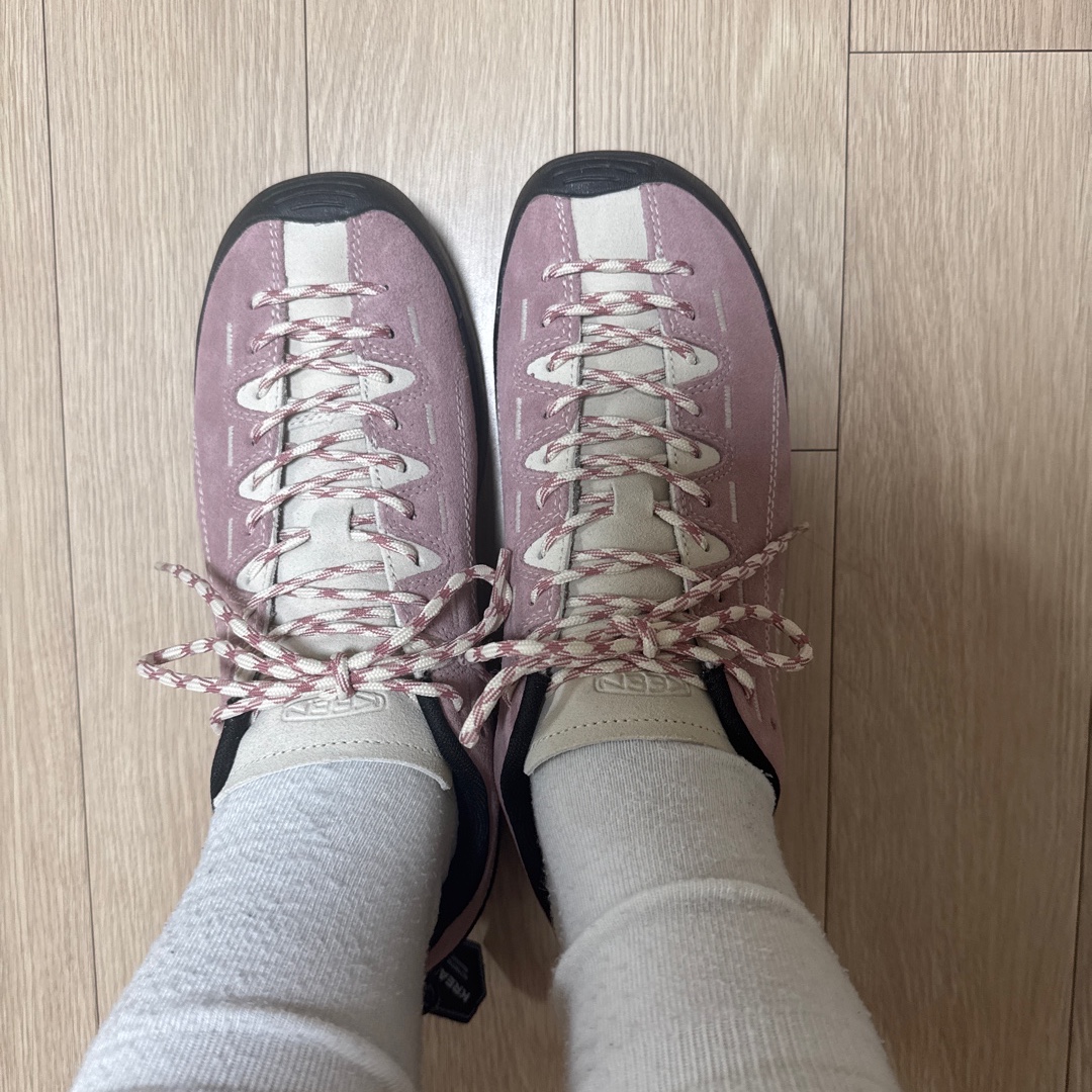 (W) Keen Jasper Suede Sneakers Nostalgia Rose Birch 착용 스타일