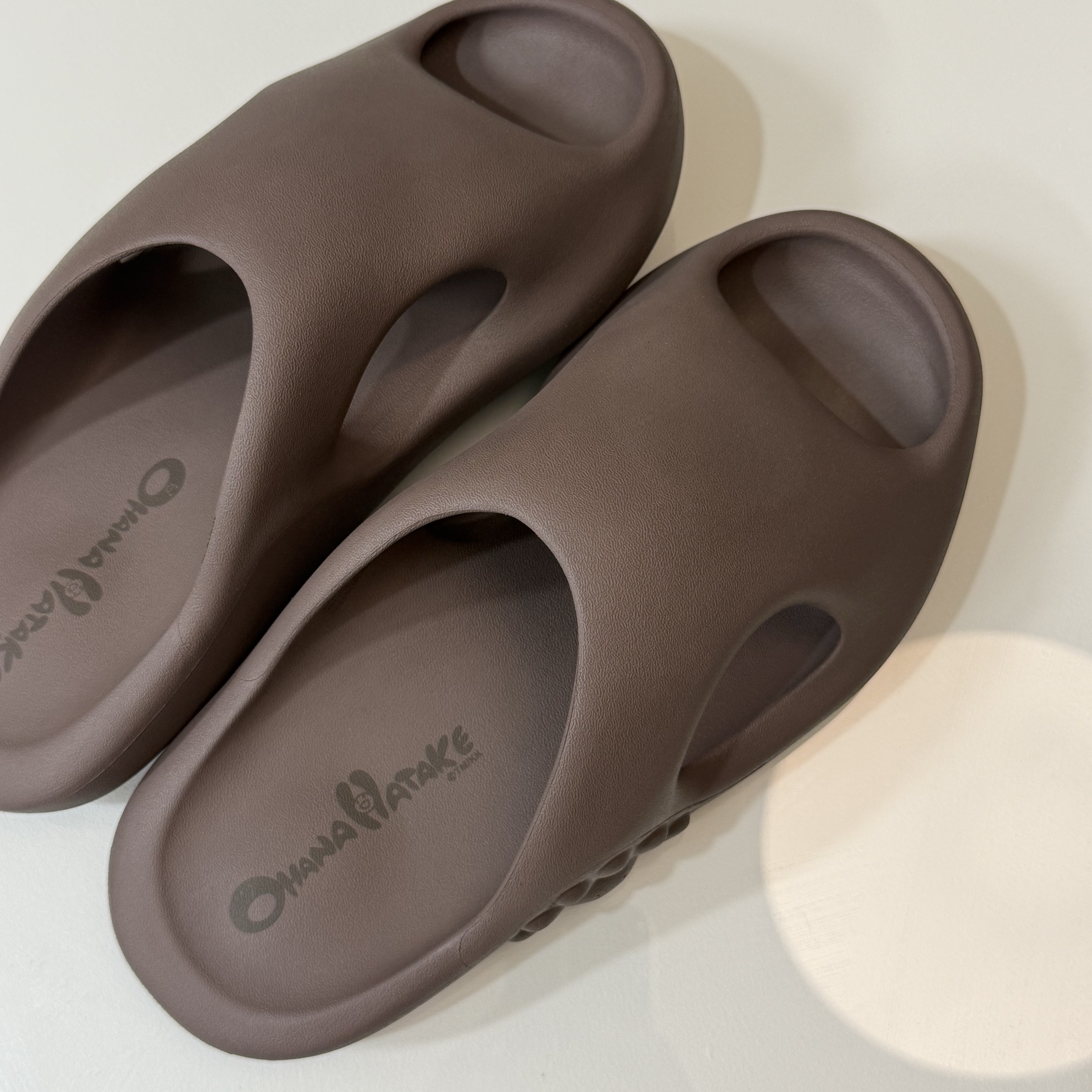 Ohana Hatake Surippa Ohana Slipper Cappuccino 착용 스타일