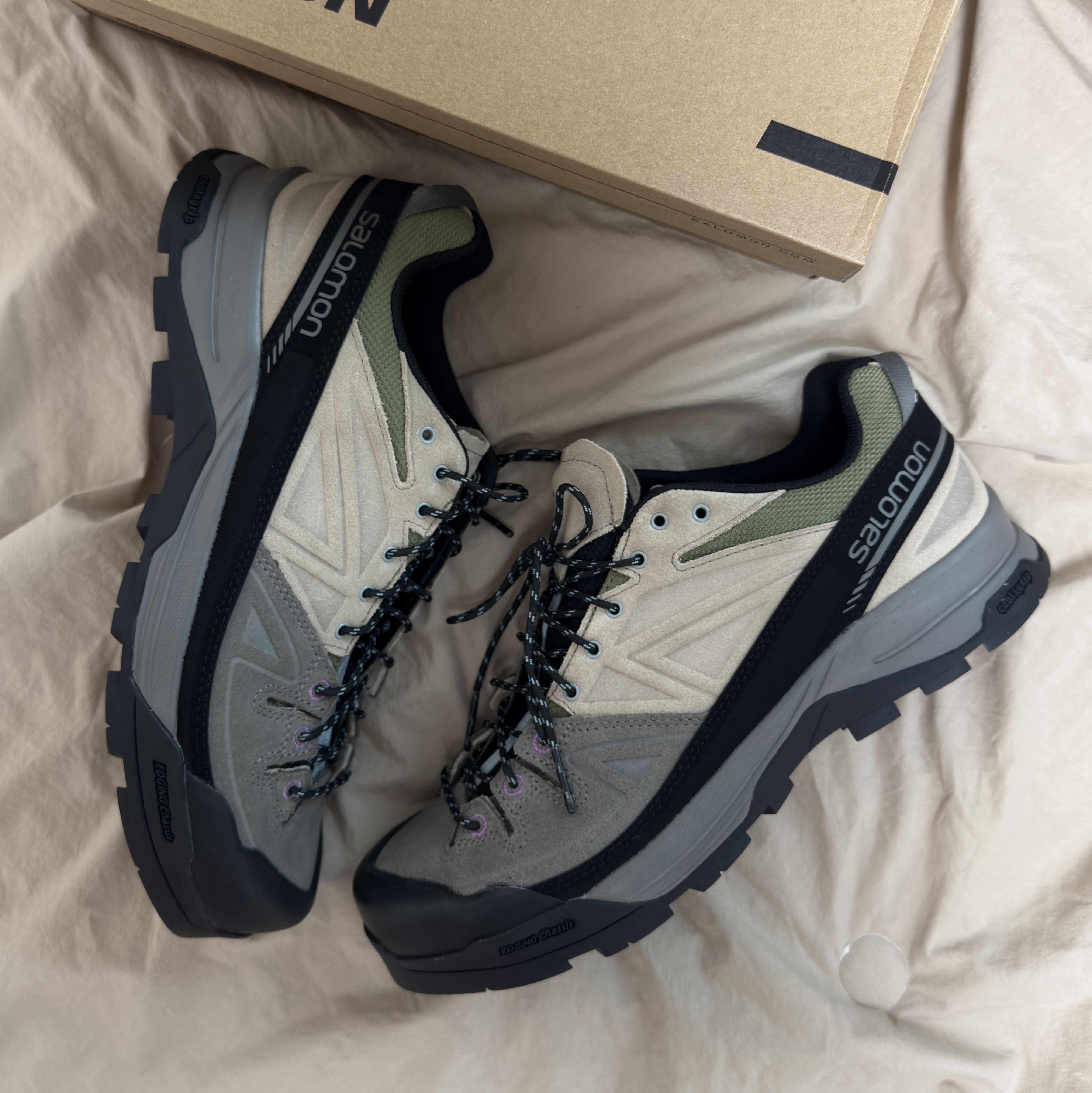 Salomon X-Alp LTR Pewter Vintage Khaki 착용 스타일 - 1